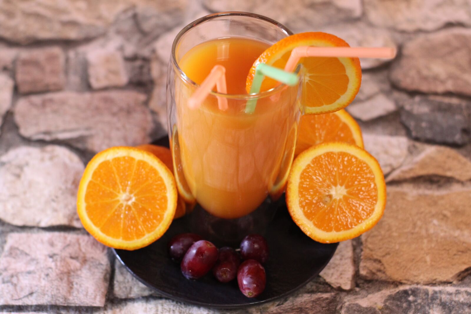 Canon EOS 2000D (EOS Rebel T7 / EOS Kiss X90 / EOS 1500D) sample photo. Orange, juice, fruit photography