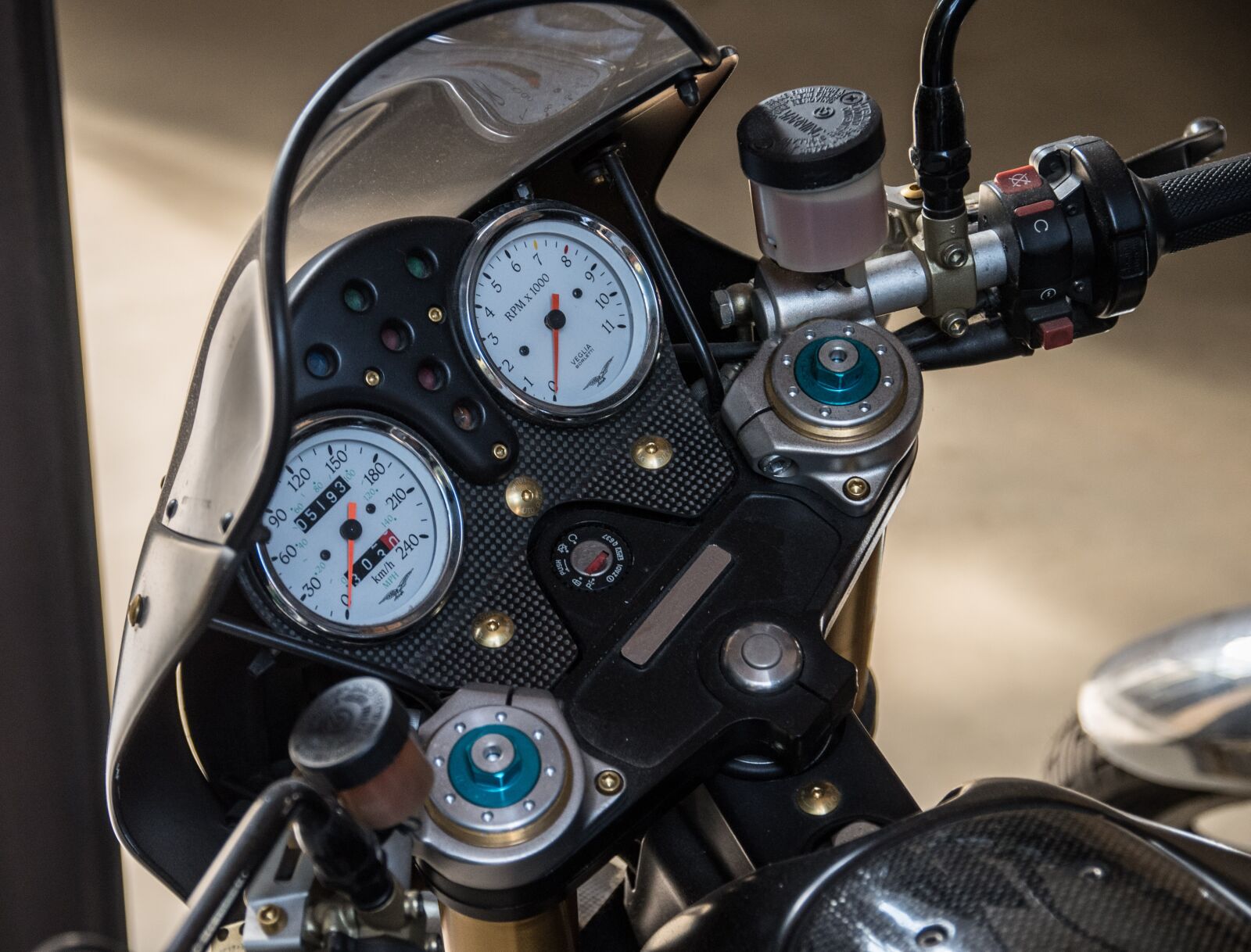 Pentax K-50 sample photo. Motorcycle, display instruments, speedometer photography