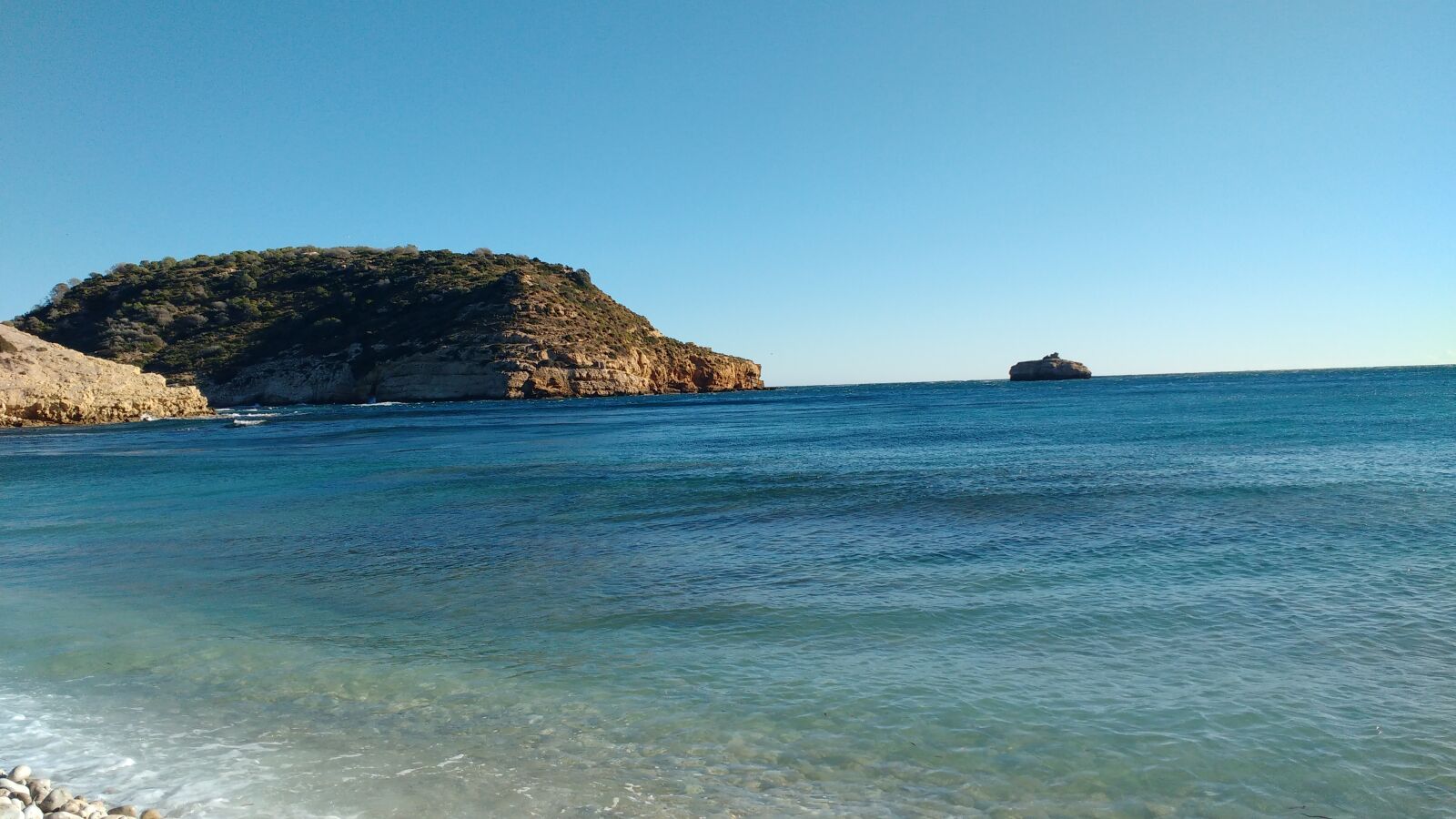 Motorola MotoG3 sample photo. Sea, beach, island photography