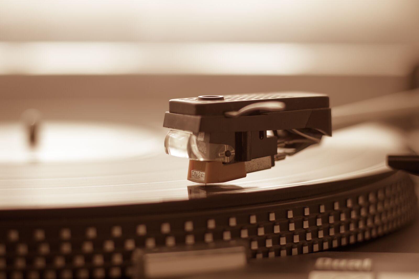Canon EOS 80D sample photo. Turntable, needle, vinyl photography