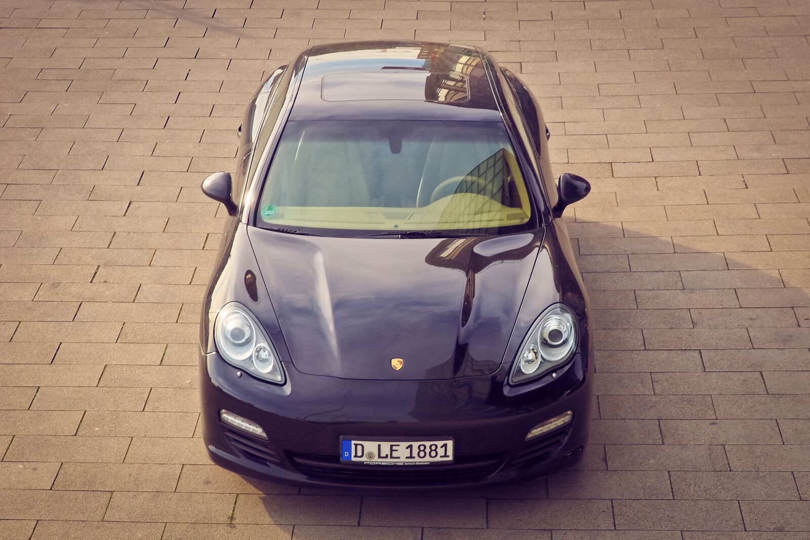 Olympus OM-D E-M10 sample photo. Auto, porsche, sports car photography