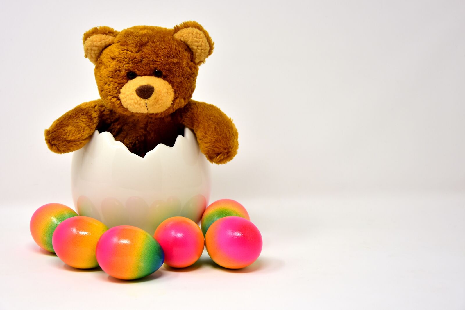 Nikon D7200 sample photo. Easter egg, ceramic, eggshell photography