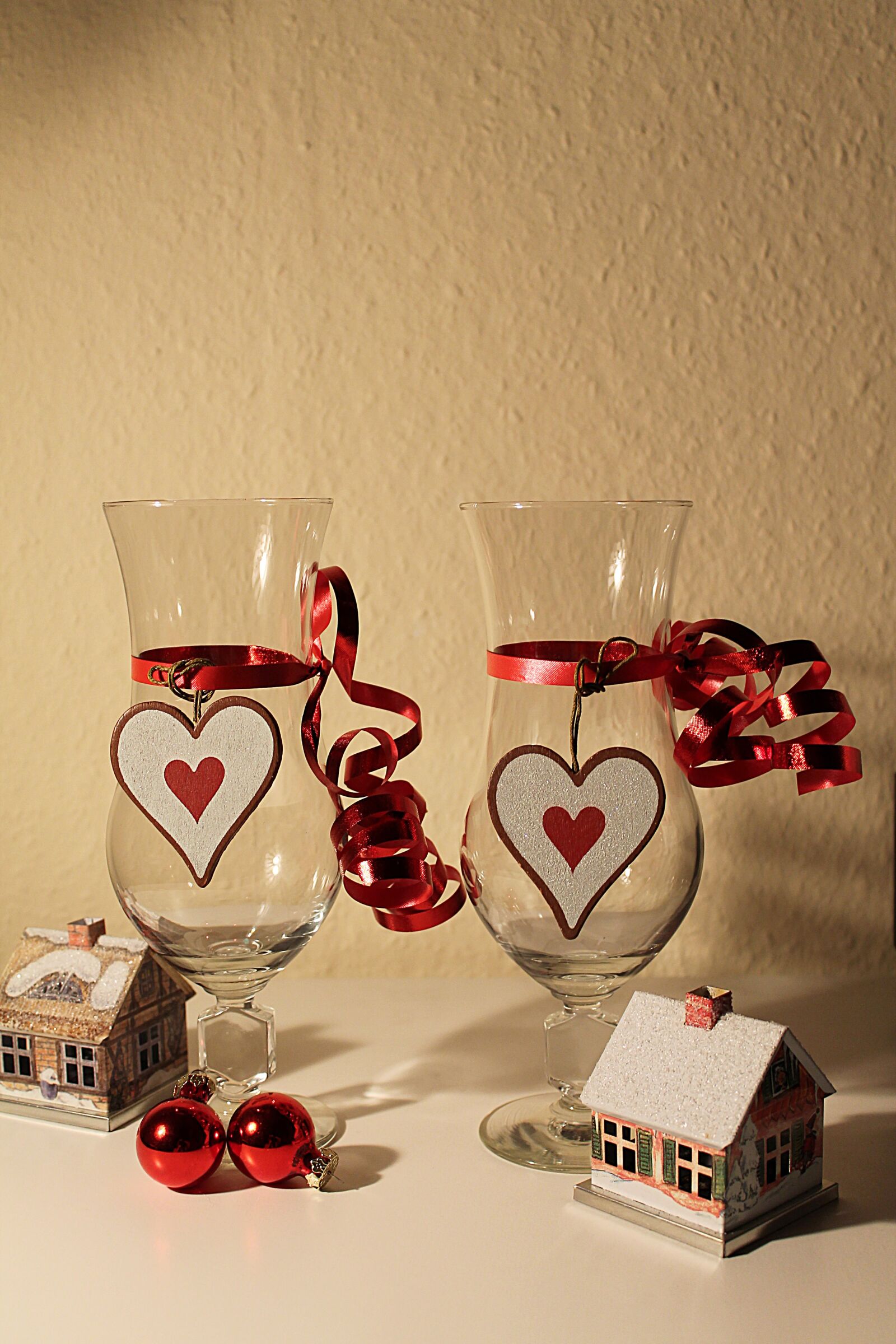 Canon EOS 1100D (EOS Rebel T3 / EOS Kiss X50) sample photo. Cocktail glasses, heart, christmas photography