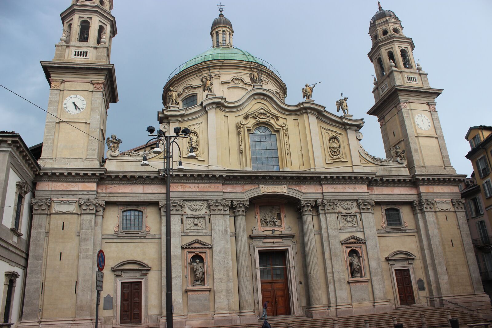 Canon EOS 600D (Rebel EOS T3i / EOS Kiss X5) sample photo. Milano, milan, church photography