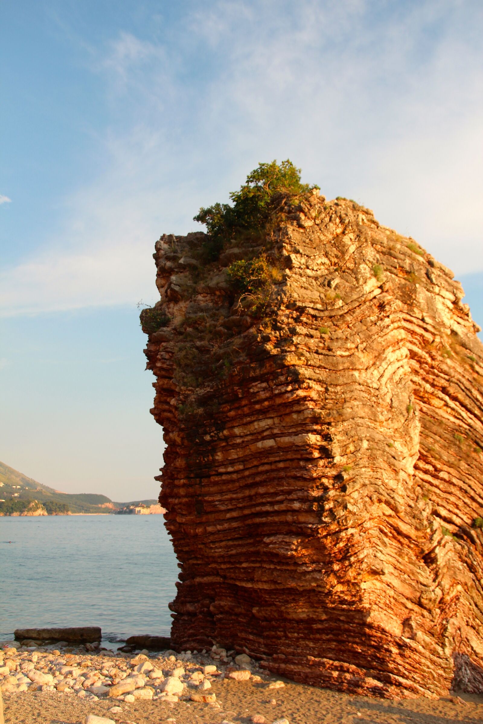 Canon EOS 600D (Rebel EOS T3i / EOS Kiss X5) sample photo. Rock, coast, sea photography
