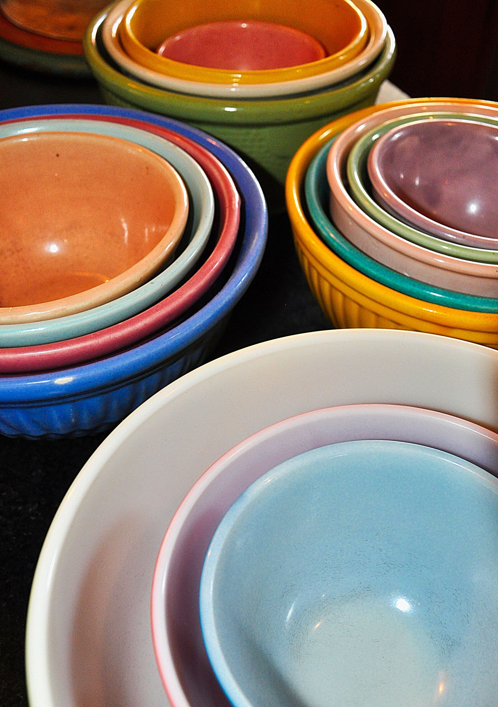 Nikon D90 sample photo. Bowls, mixing bowls, food photography