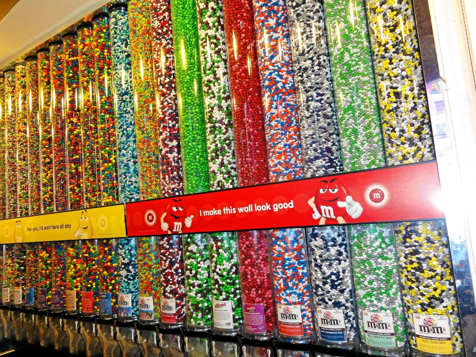 Sony DSC-HX5V sample photo. Bullets, candy, dainty photography