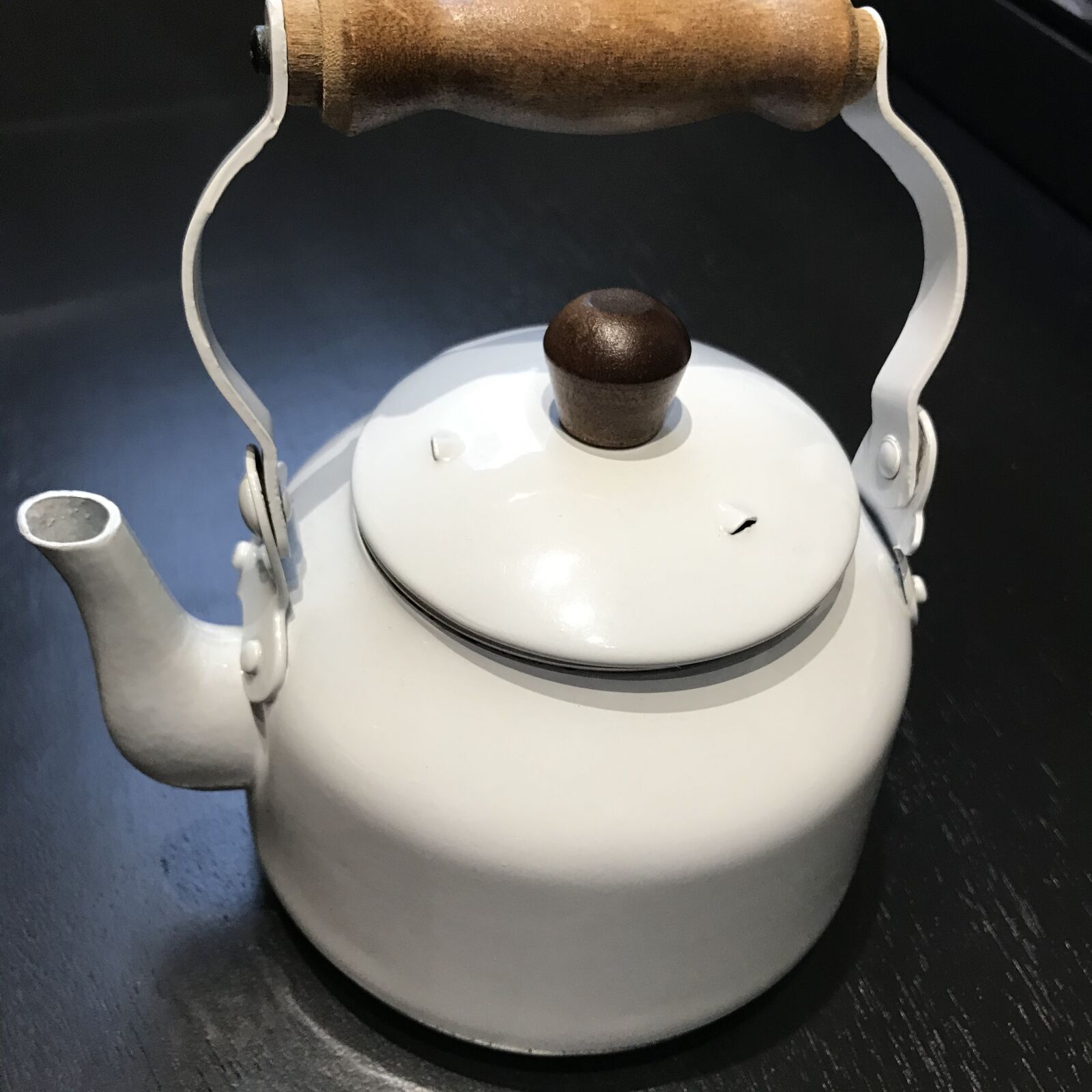 iPhone 7 back camera 3.99mm f/1.8 sample photo. Antique, kettle, tea photography