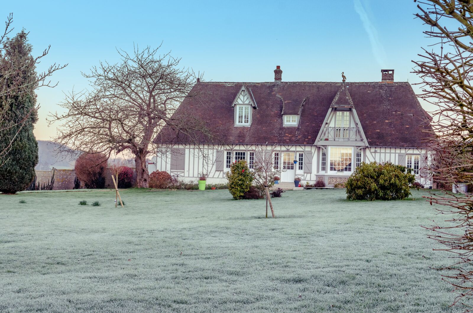 Nikon D7000 sample photo. House, field, landscape photography