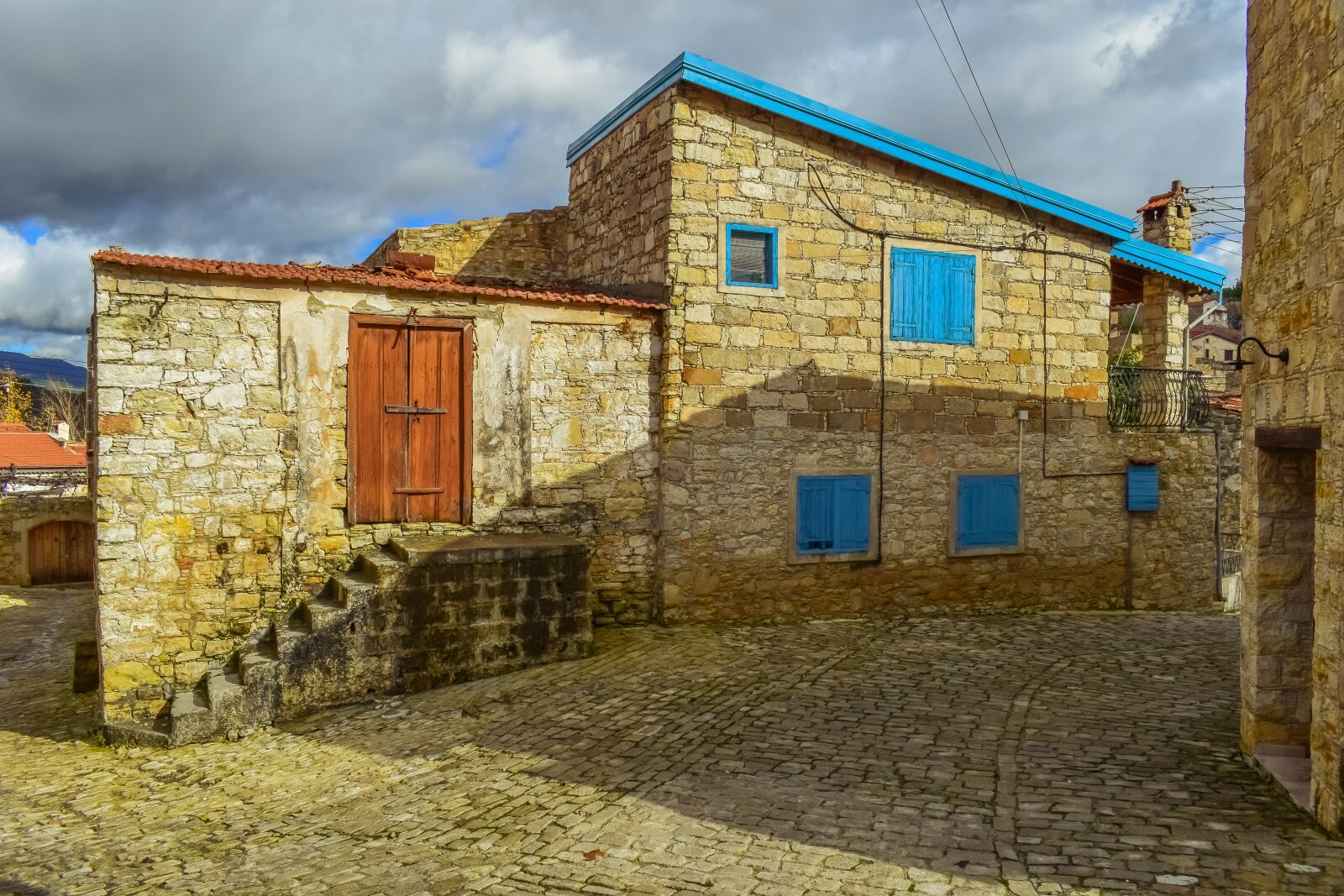 Nikon D3300 sample photo. Street, houses, stone photography