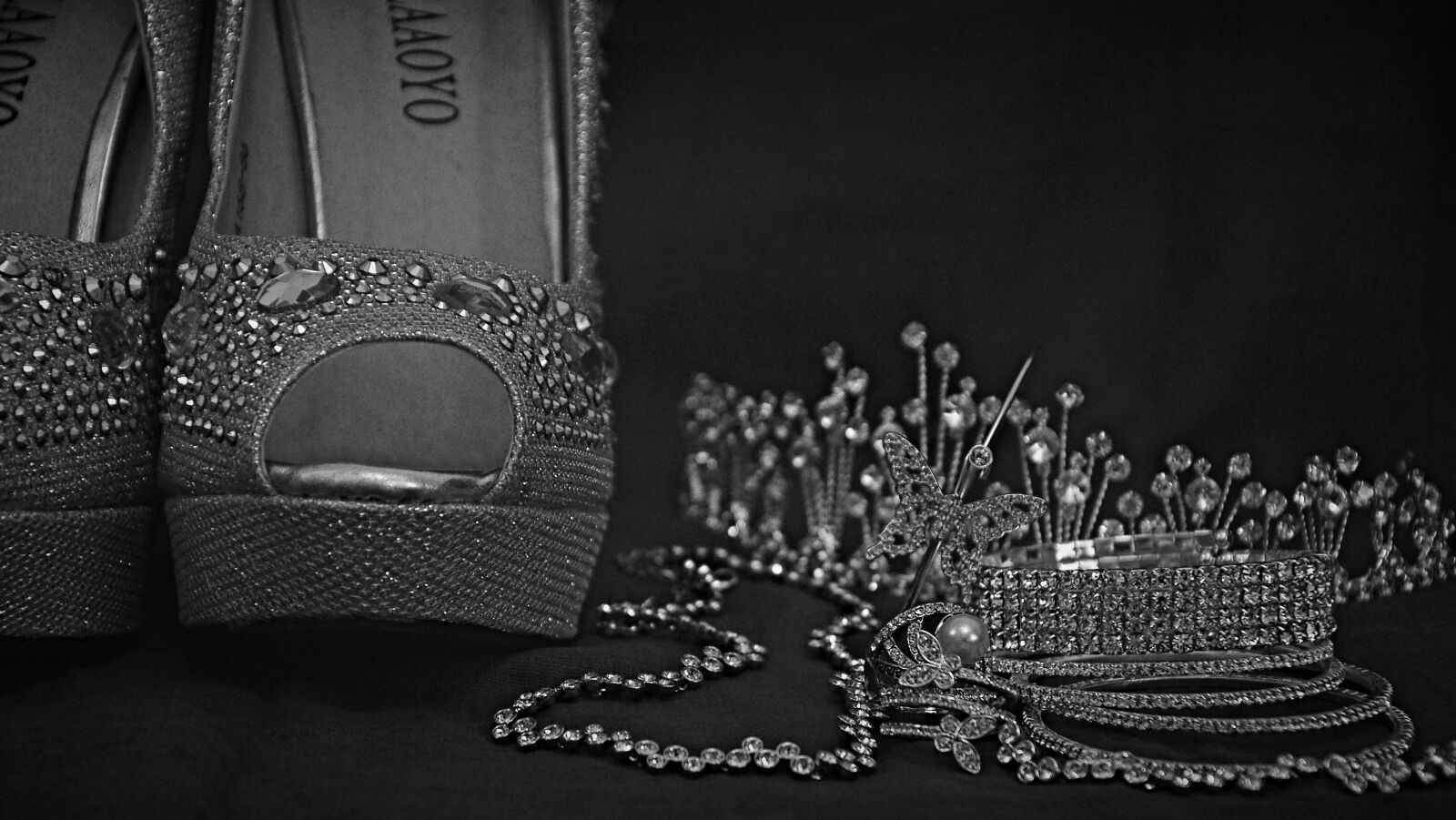Nikon D90 sample photo. Shoes, weddings, jewellery photography