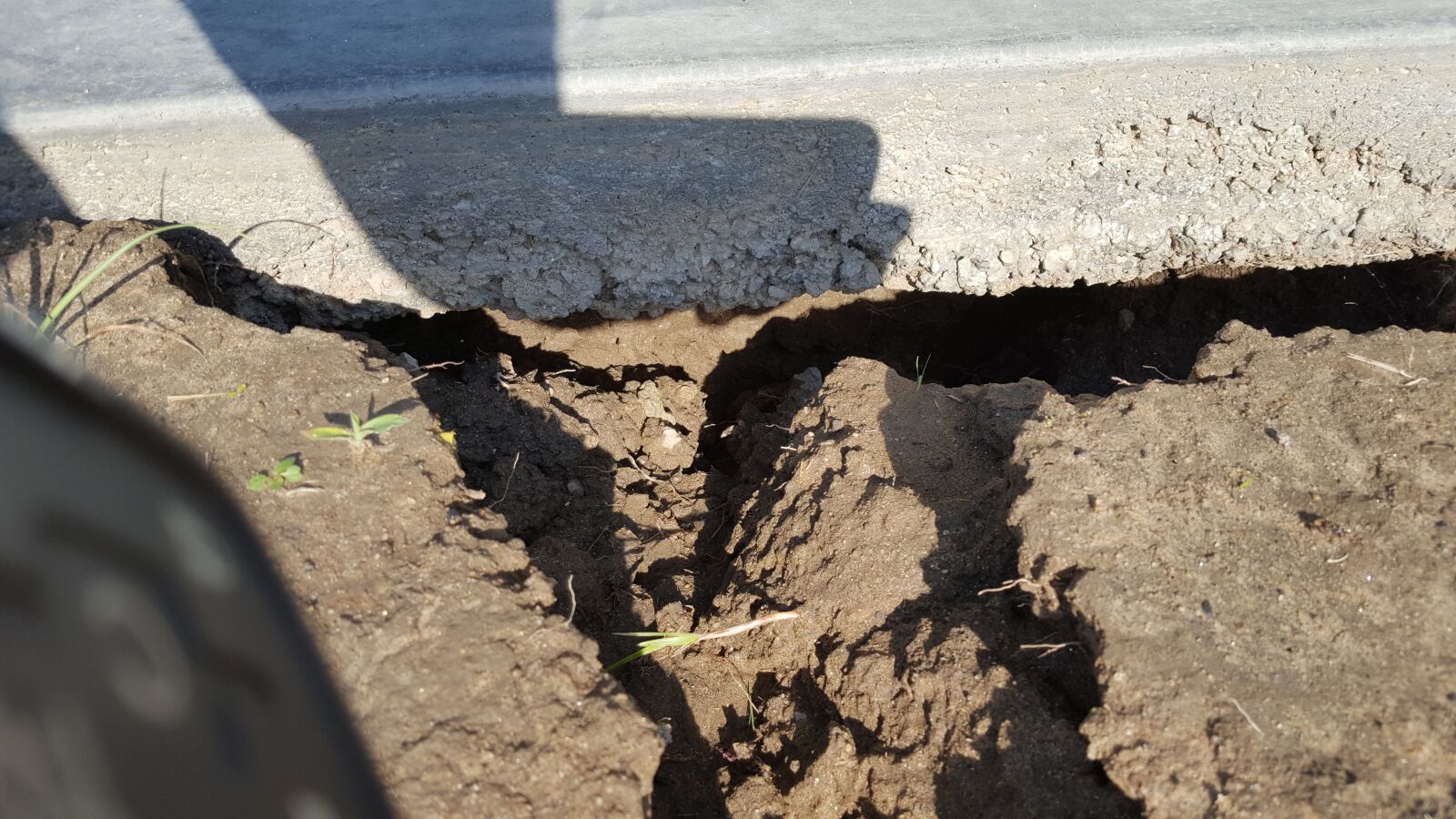 Samsung Galaxy S6 sample photo. Foundation damage, water damage photography