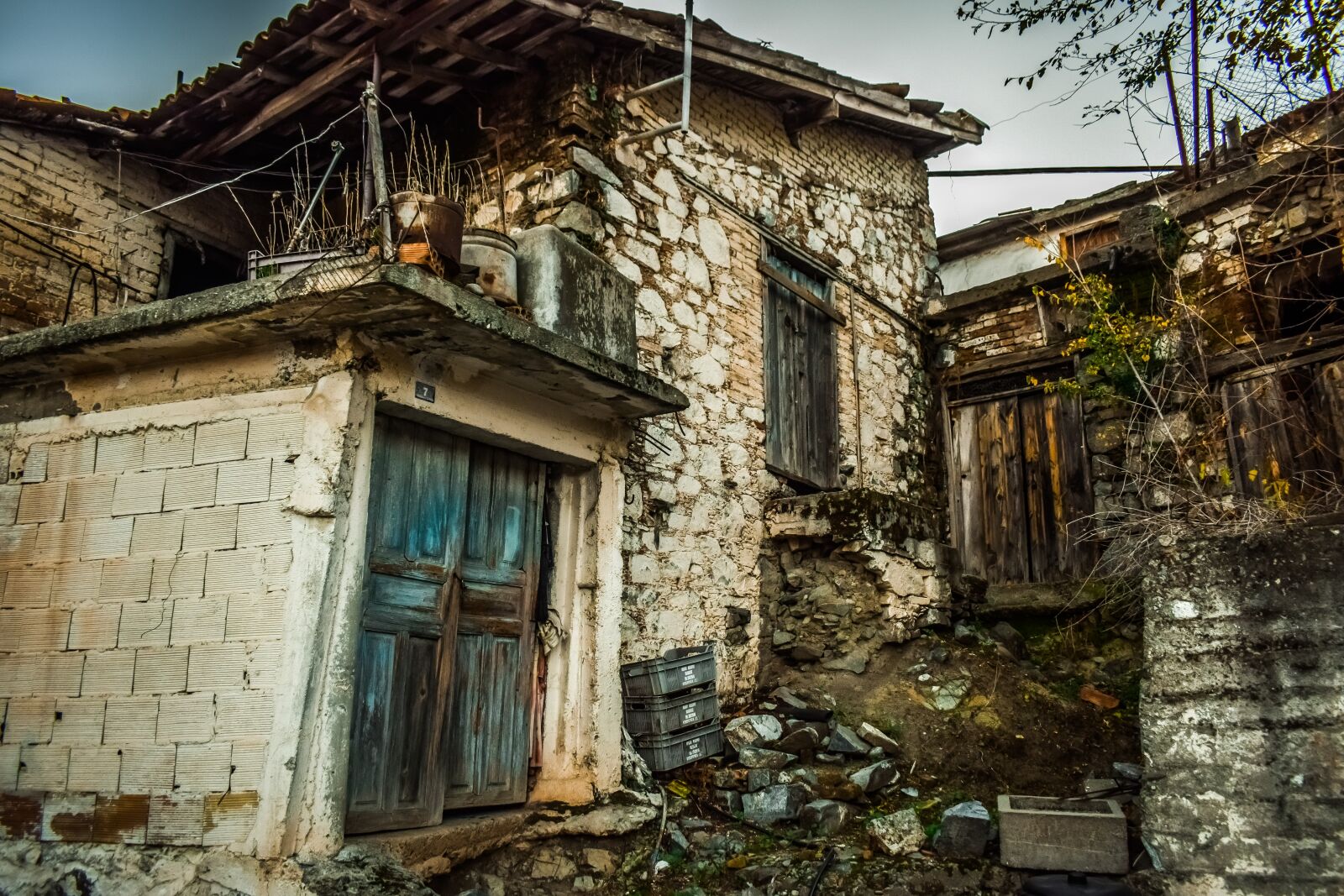 Nikon D3300 sample photo. Old house, abandoned, old photography