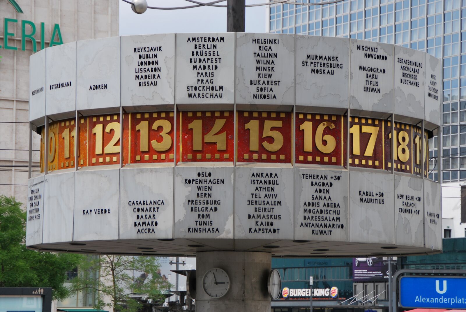 Nikon D60 sample photo. Berlin, clock, alexanderplatz photography