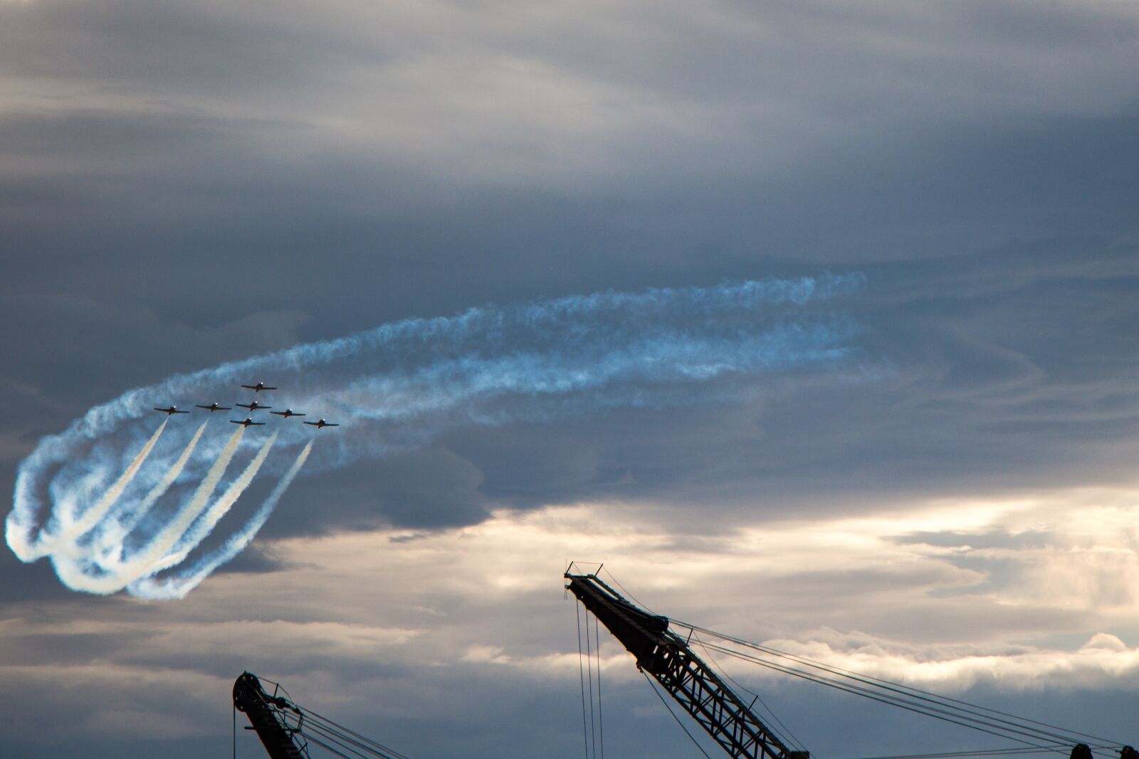 Canon EOS 700D (EOS Rebel T5i / EOS Kiss X7i) sample photo. Precision, flying, snowbirds photography