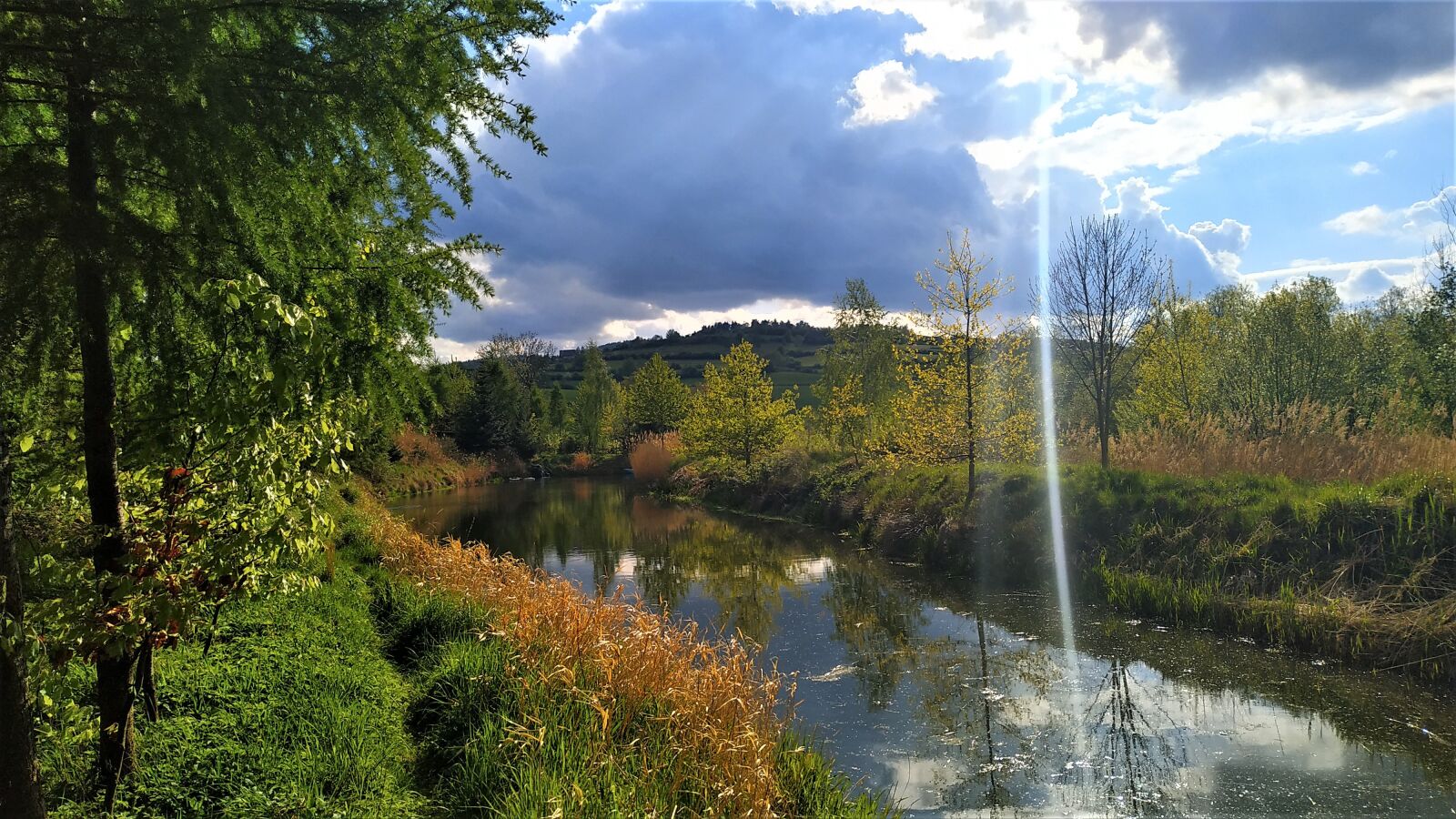 Xiaomi Redmi Note 6 Pro sample photo. Nature, water, the sun photography