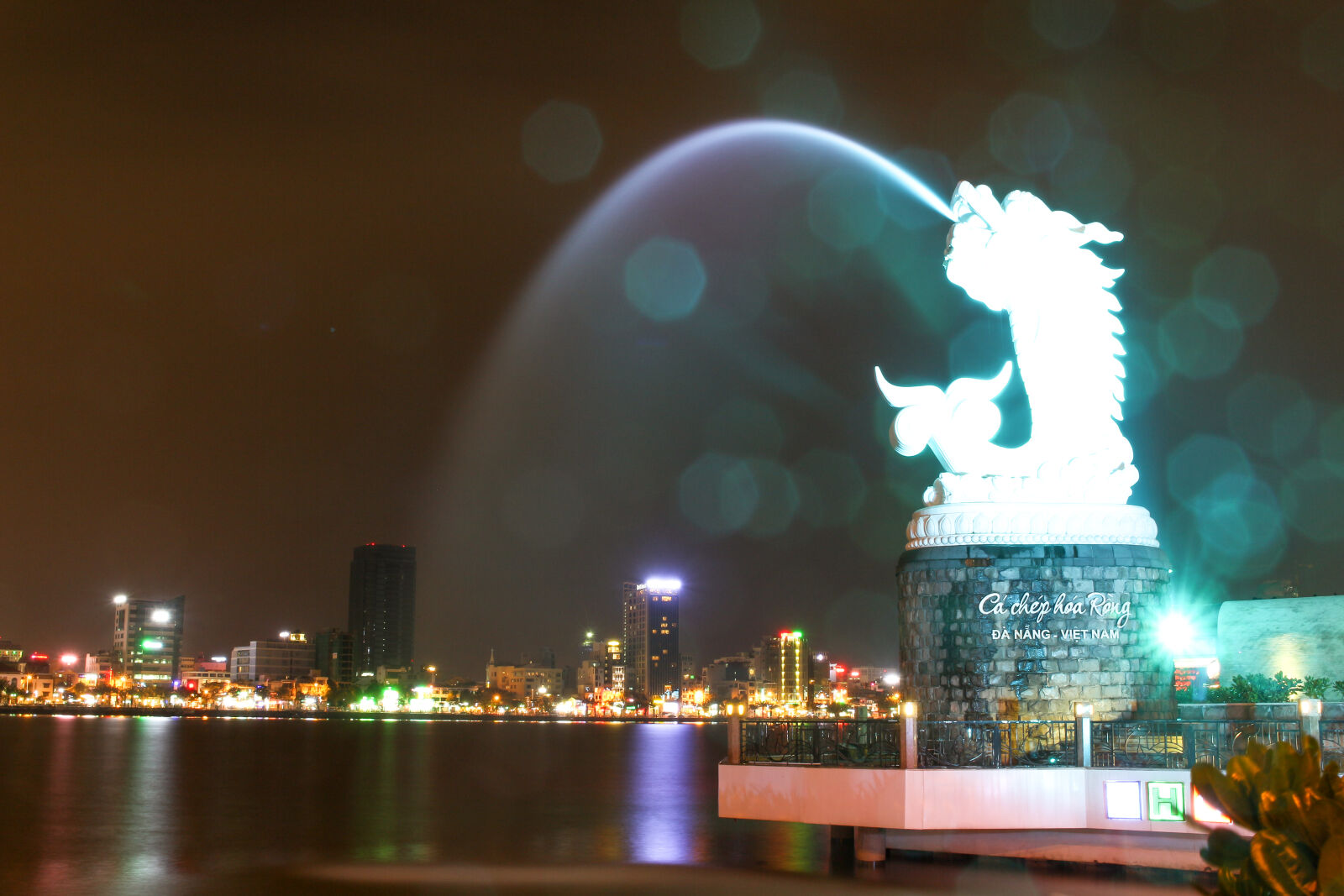 Canon EOS 700D (EOS Rebel T5i / EOS Kiss X7i) sample photo. Carp, dragon, dragon, life photography