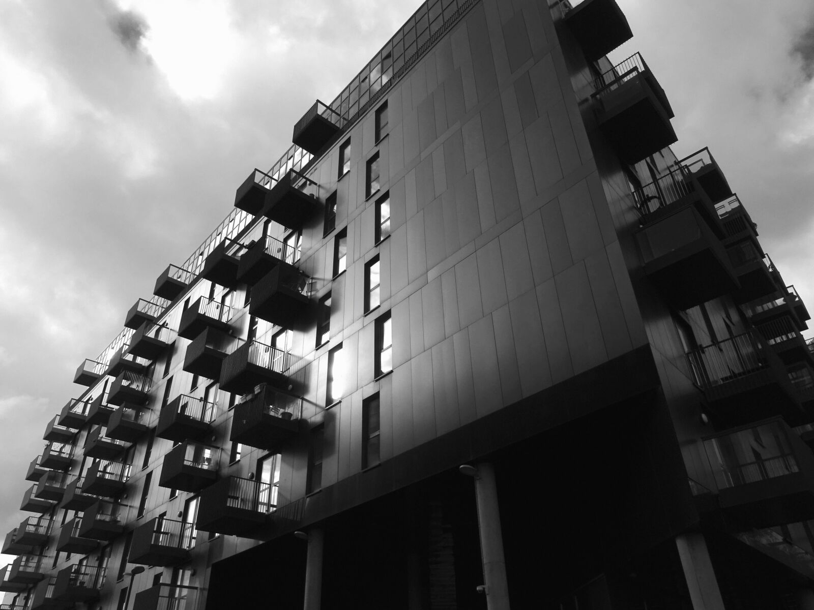 Sony DSC-HX60 sample photo. Building, architecture, facade, terrace photography