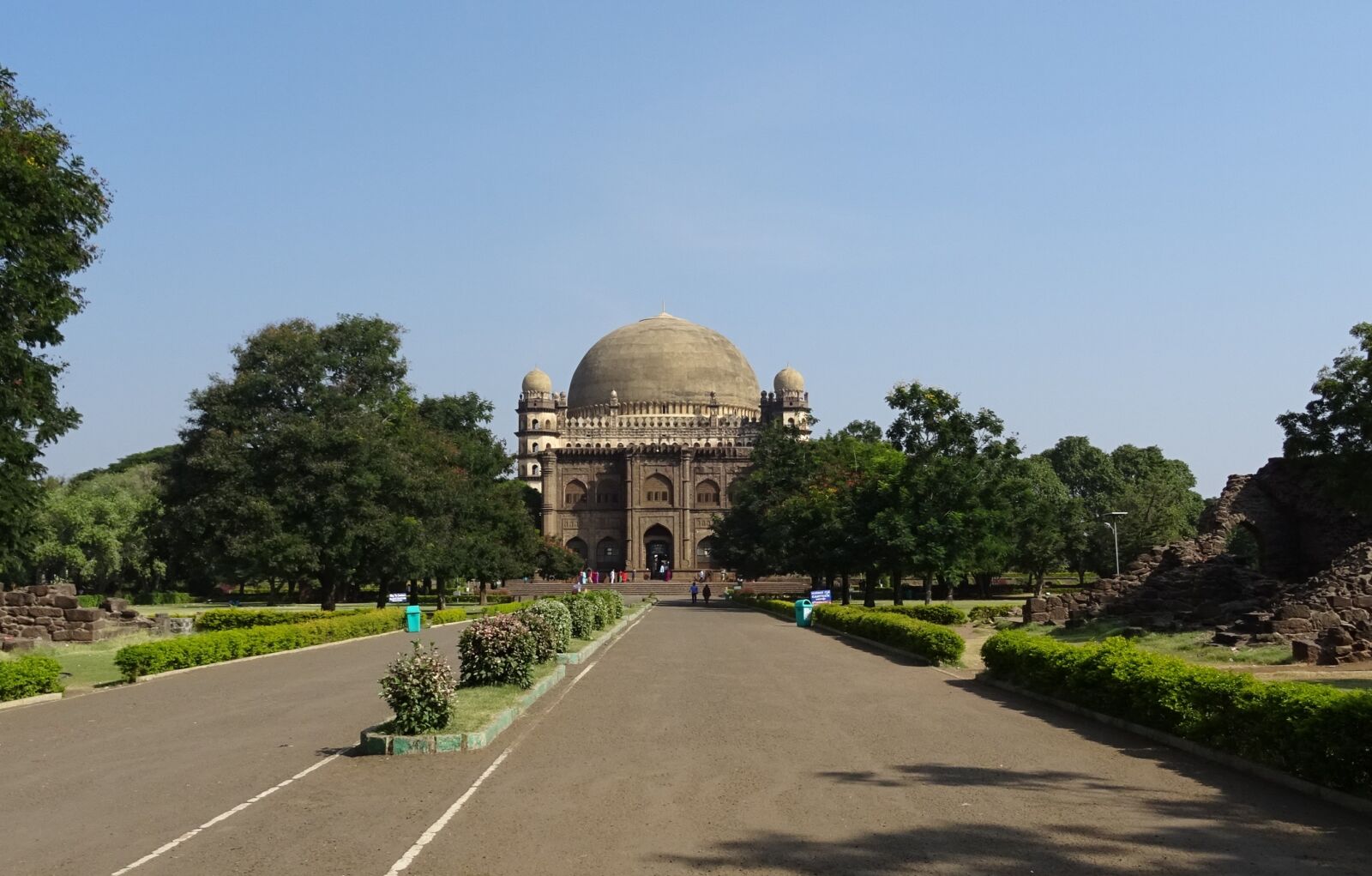 Sony DSC-HX60V sample photo. Gol gumbaz, mausoleum, monument photography