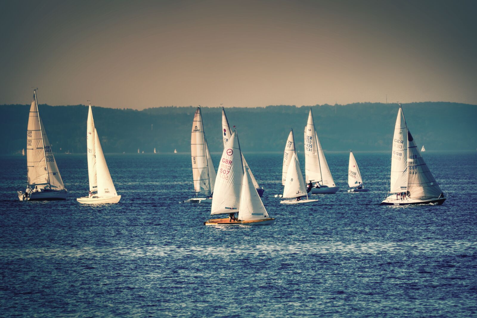 Panasonic Lumix DMC-GX8 sample photo. Lake, starnberger see, sail photography