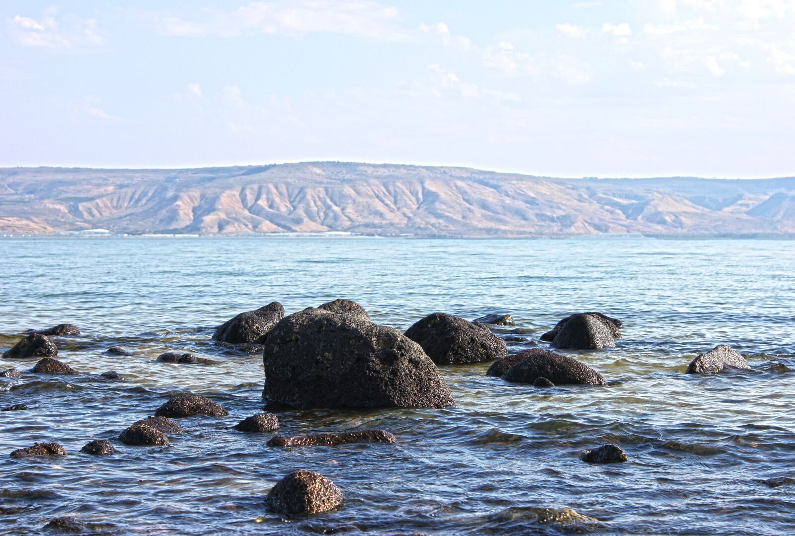 Canon EOS 550D (EOS Rebel T2i / EOS Kiss X4) sample photo. Water, sea, rocks photography