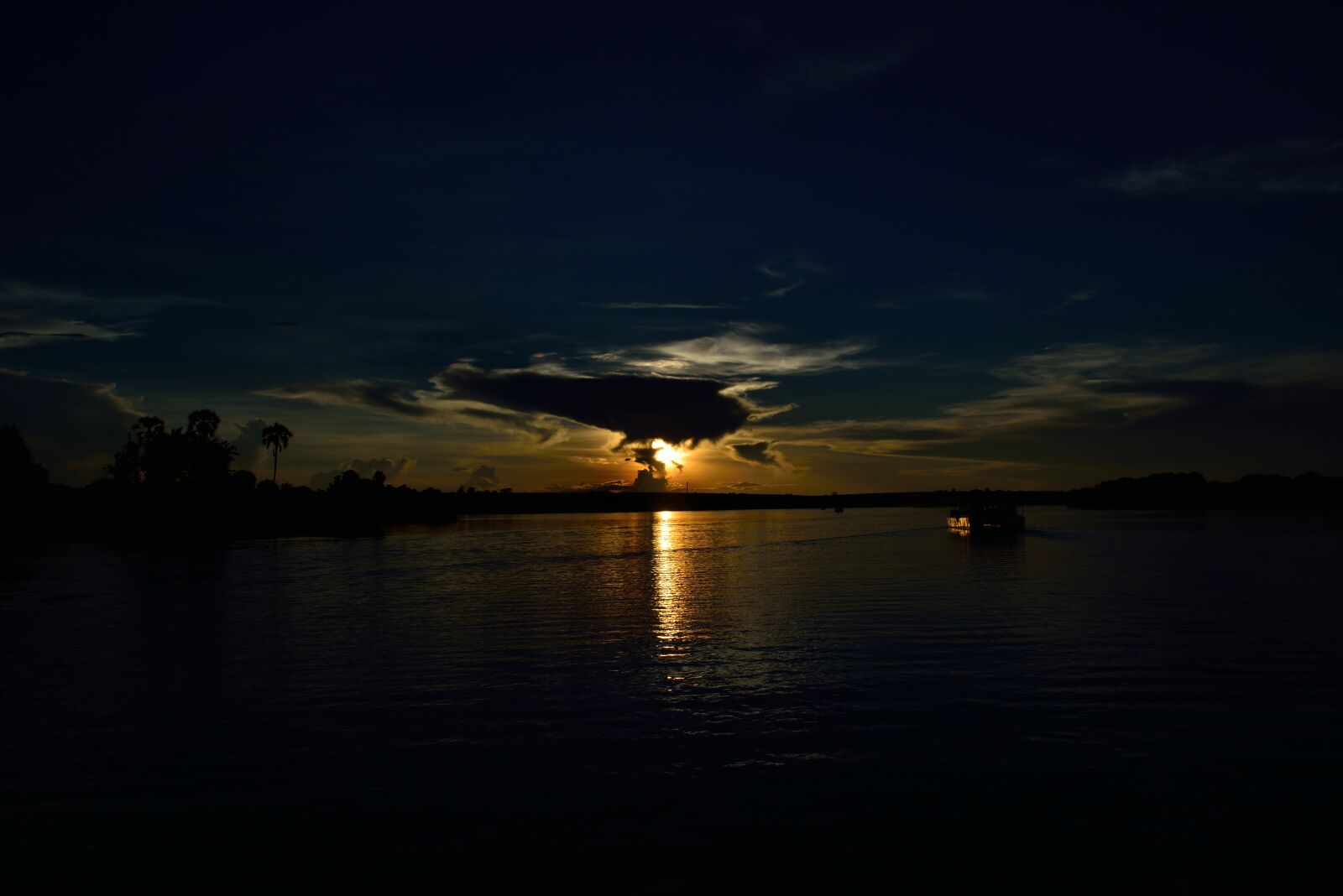 Nikon D800 sample photo. Sunset, zambezi, victoria falls photography