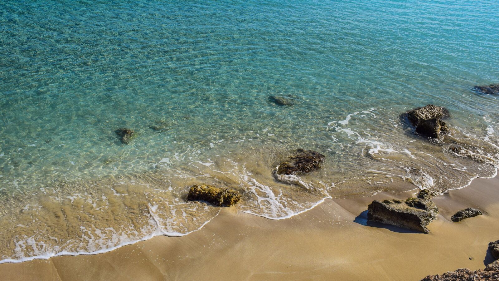Nikon D3300 sample photo. Cove, sandy beach, rocks photography