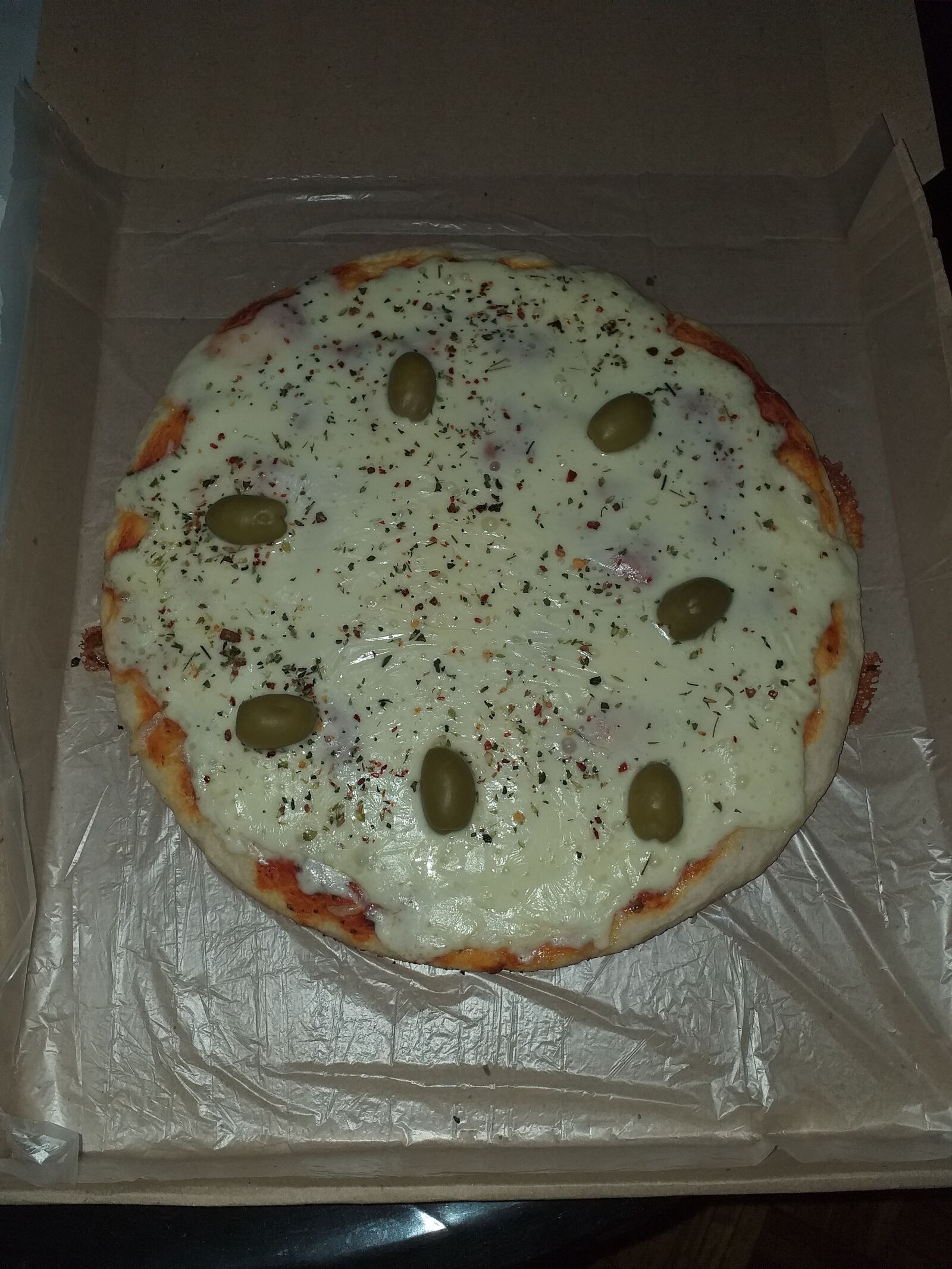 Samsung Galaxy J6+ sample photo. Pizza, queso, deliciosa photography