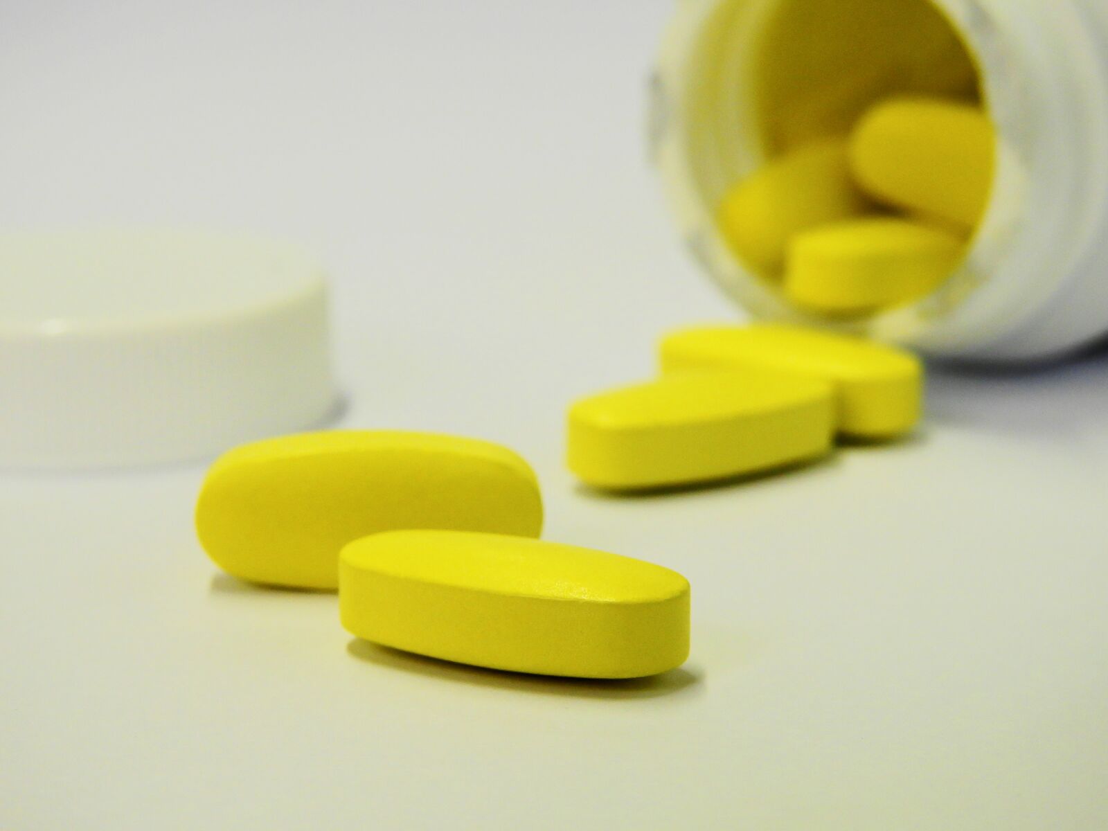 Nikon Coolpix P900 sample photo. Nutrient additives, dietary supplements photography