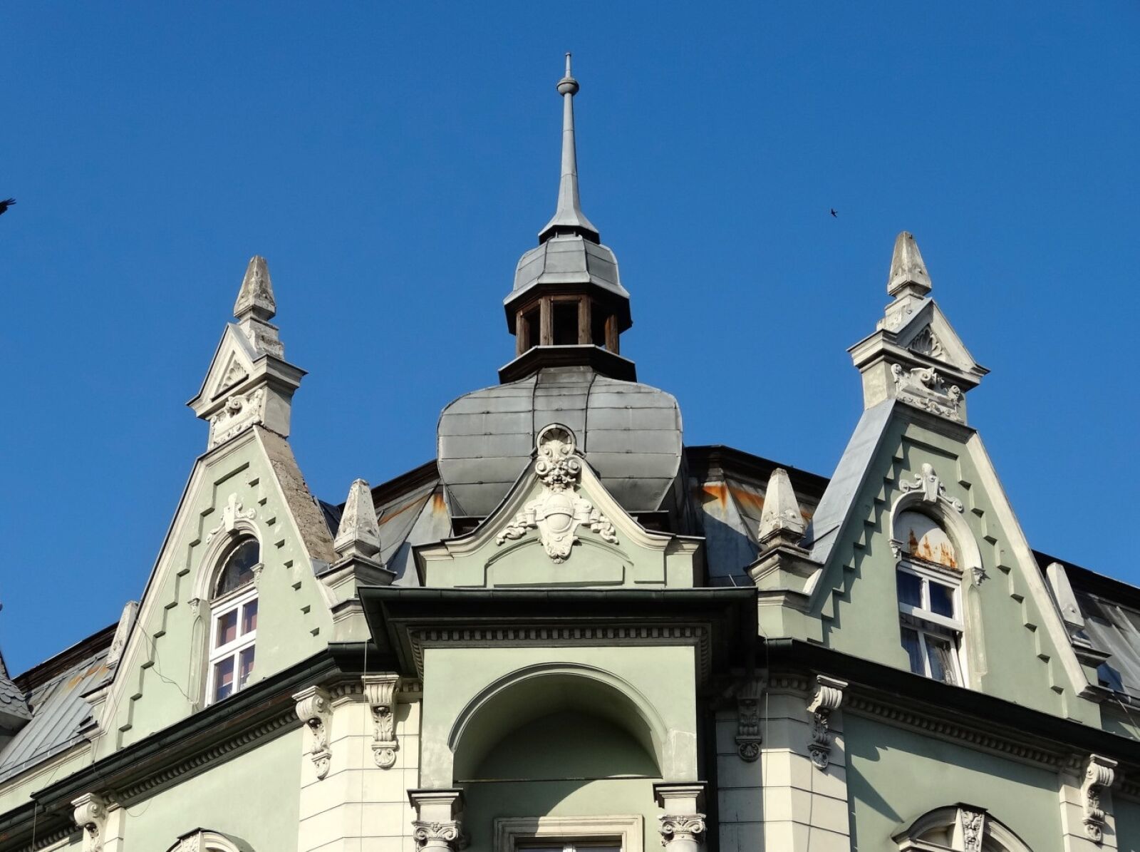 Sony Cyber-shot DSC-HX20V sample photo. Cieszkowskiego street, bydgoszcz, pediment photography