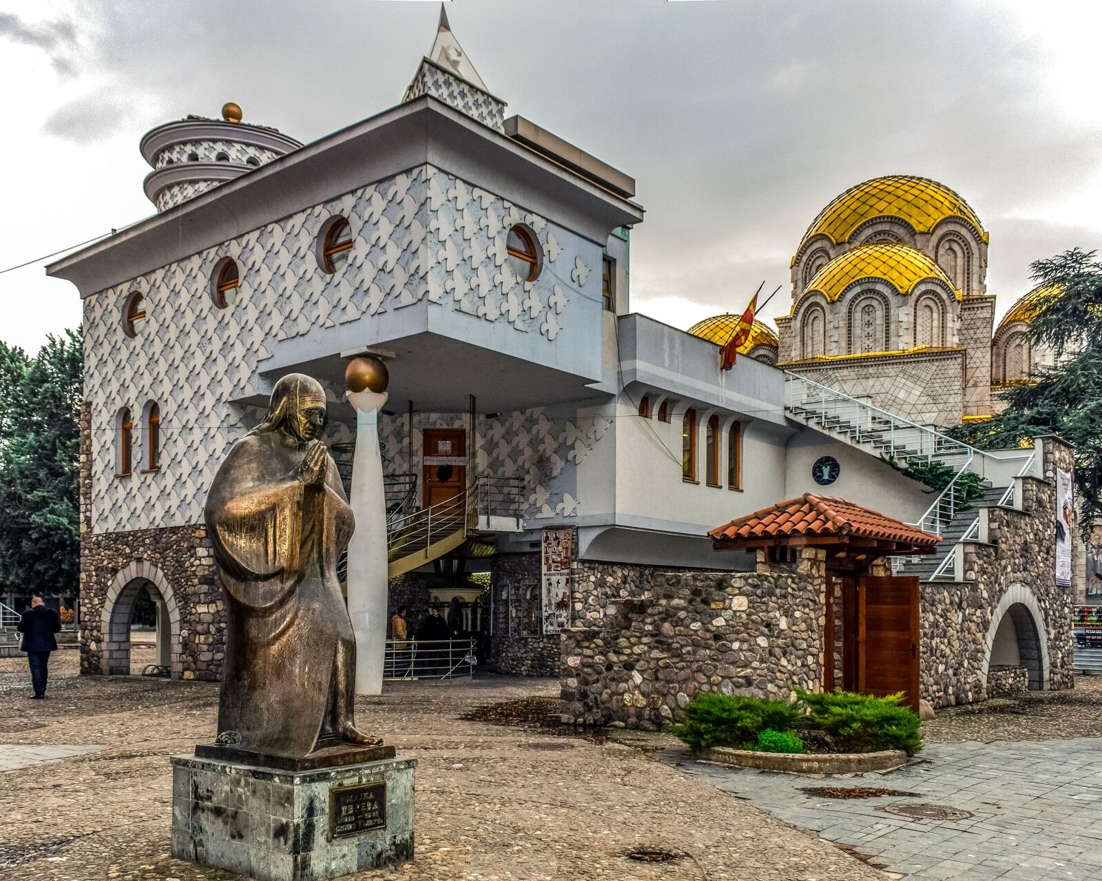 Nikon D3300 sample photo. Mother teresa museum, skopje photography