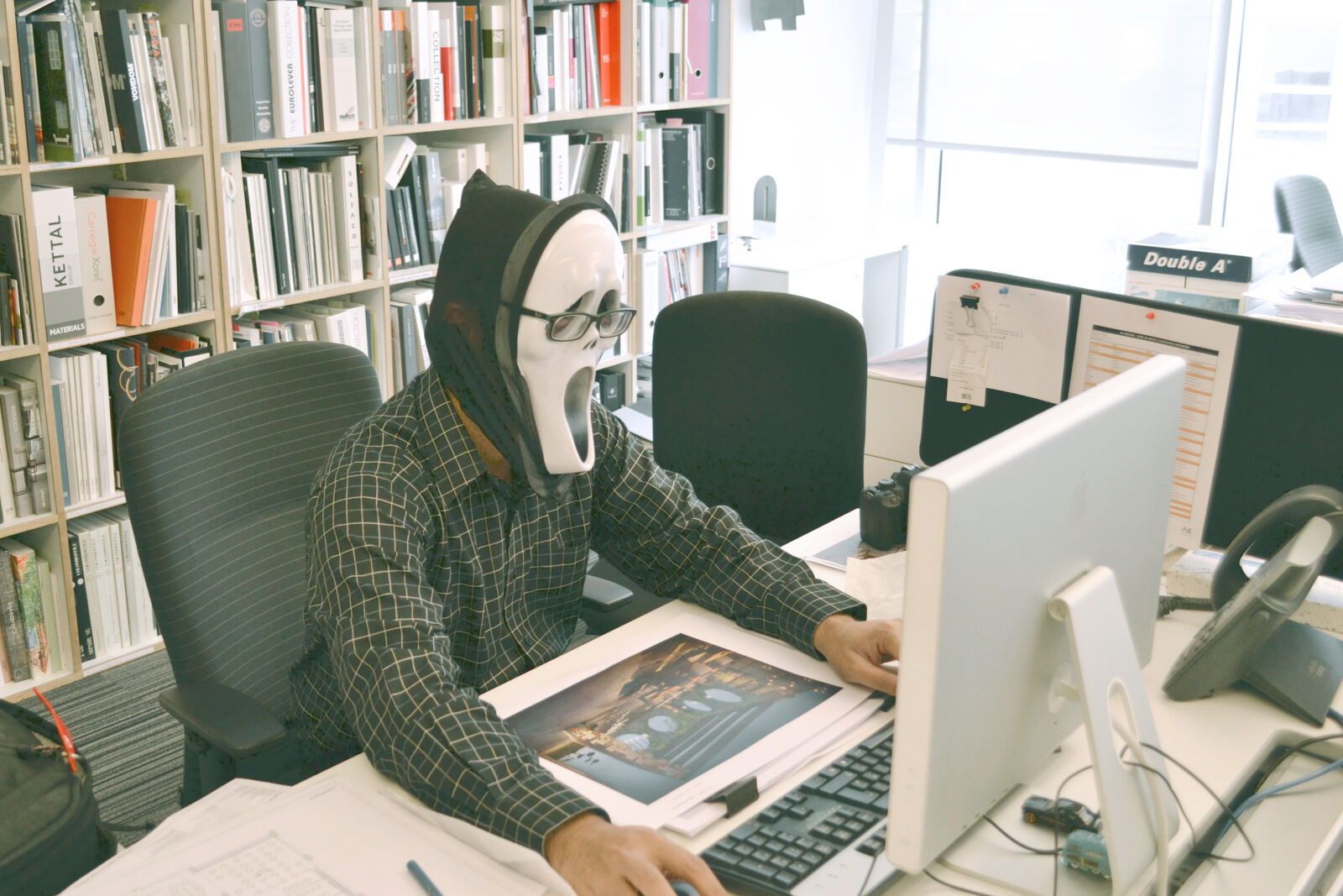 Nikon D3100 sample photo. Person, wearing, scream, mask photography