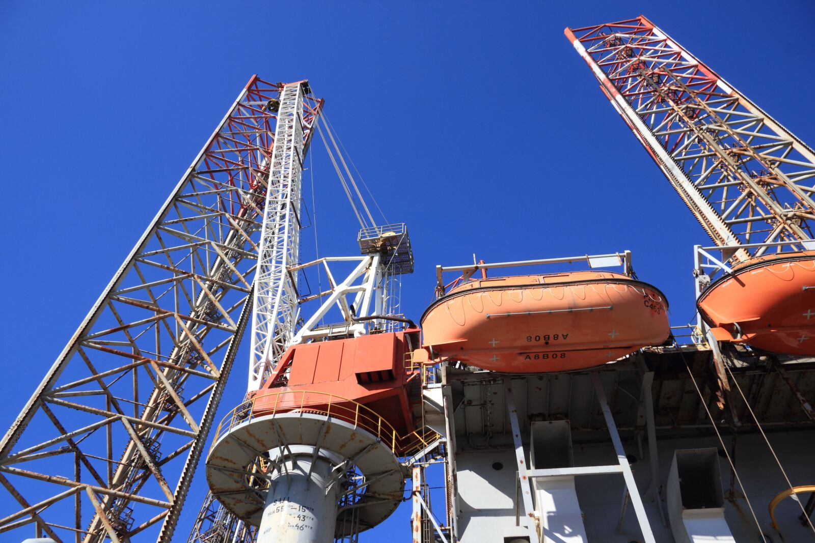 Canon EOS 550D (EOS Rebel T2i / EOS Kiss X4) sample photo. Netherlands, ijmuiden, drilling photography