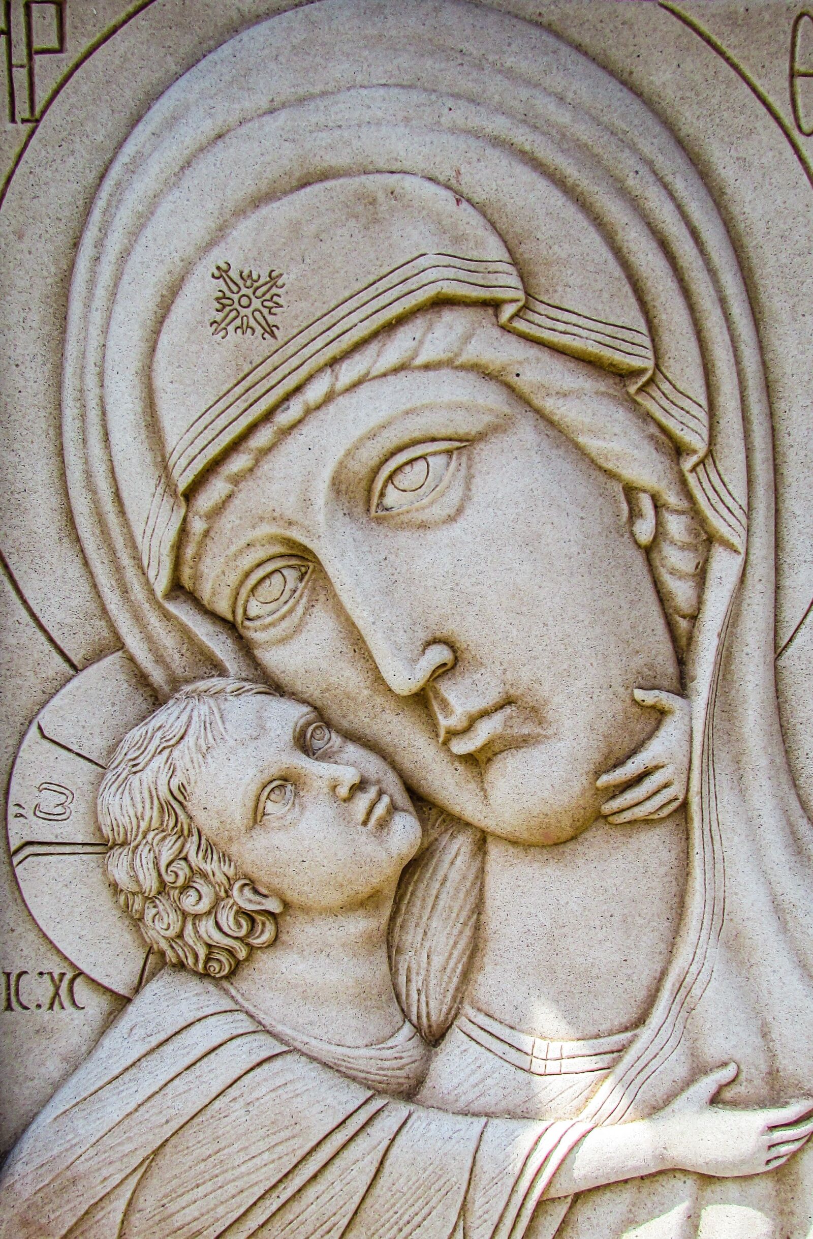 Canon PowerShot SX400 IS sample photo. Engraving, virgin mary, wall photography