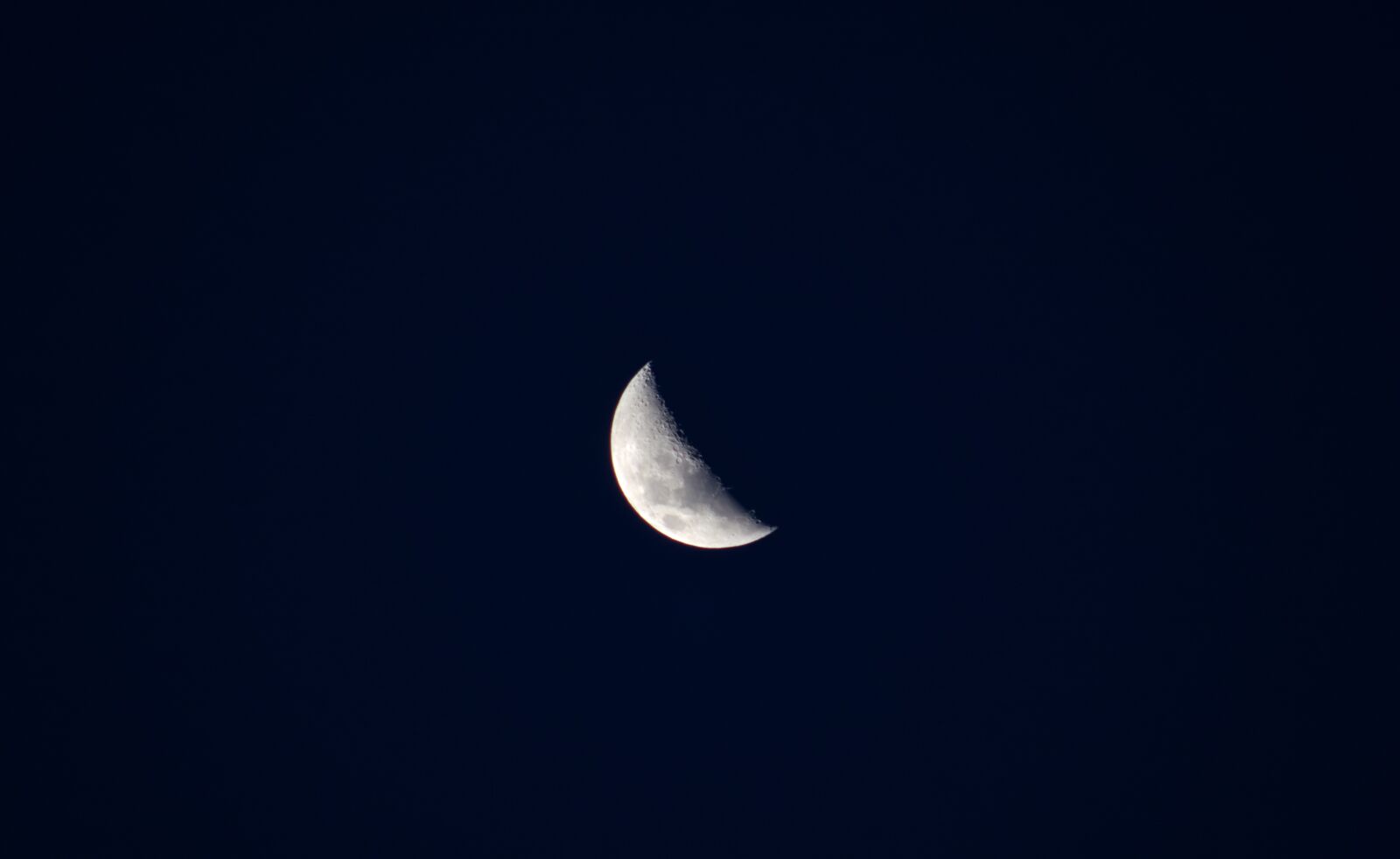 Nikon D5200 sample photo. Half-moon, lunar surface, evening photography