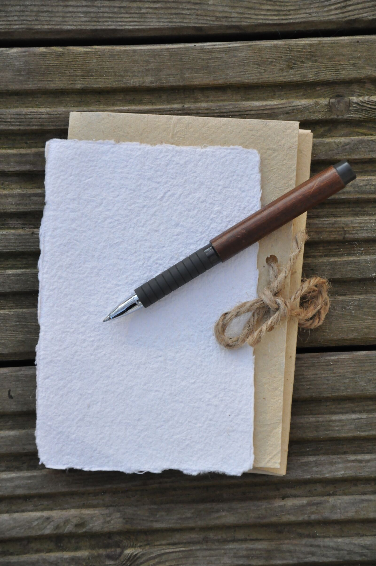 Nikon D5000 sample photo. Write, writing tool, pens photography