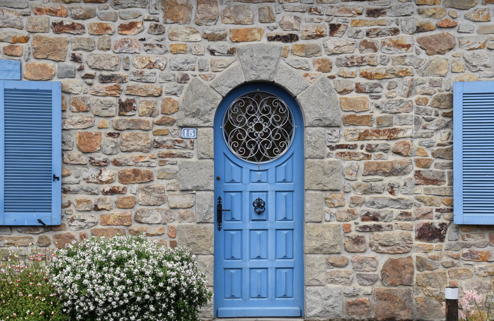 Nikon D5600 sample photo. House gate, door with photography