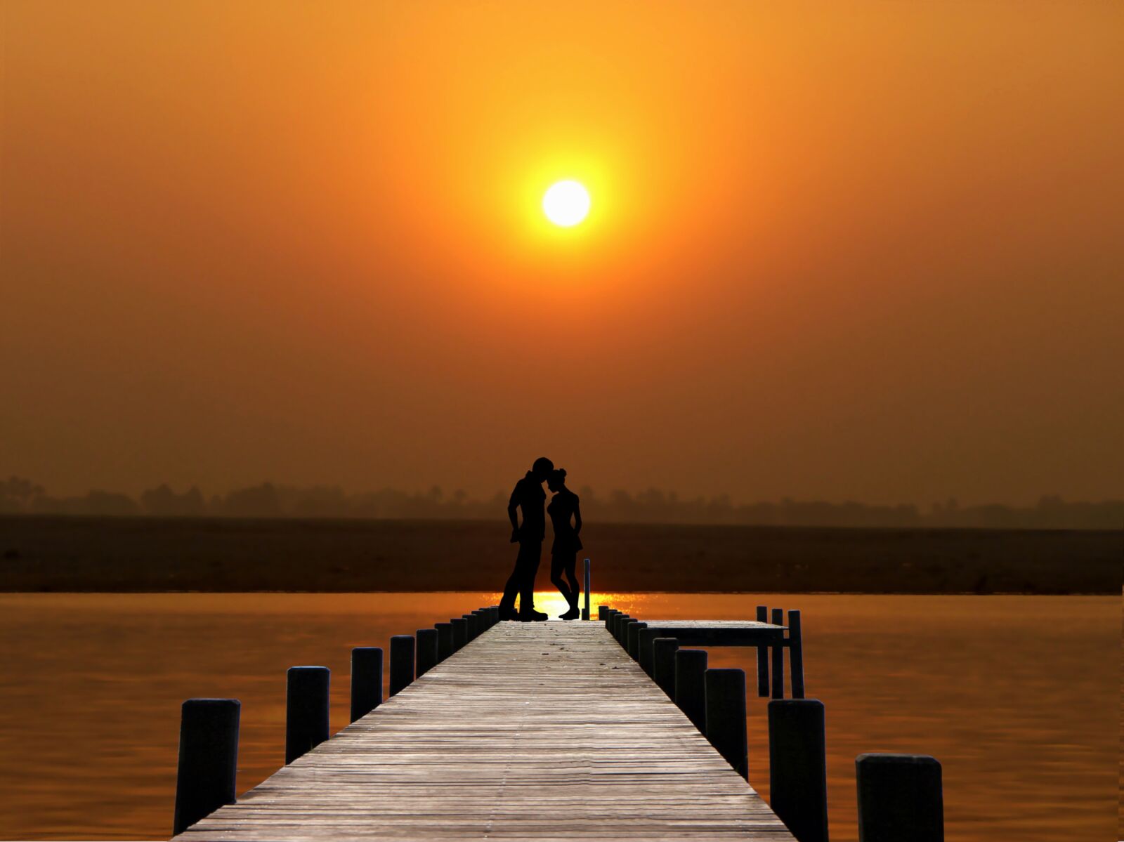 Panasonic Lumix DMC-FZ200 sample photo. Sunset, lake, couple photography