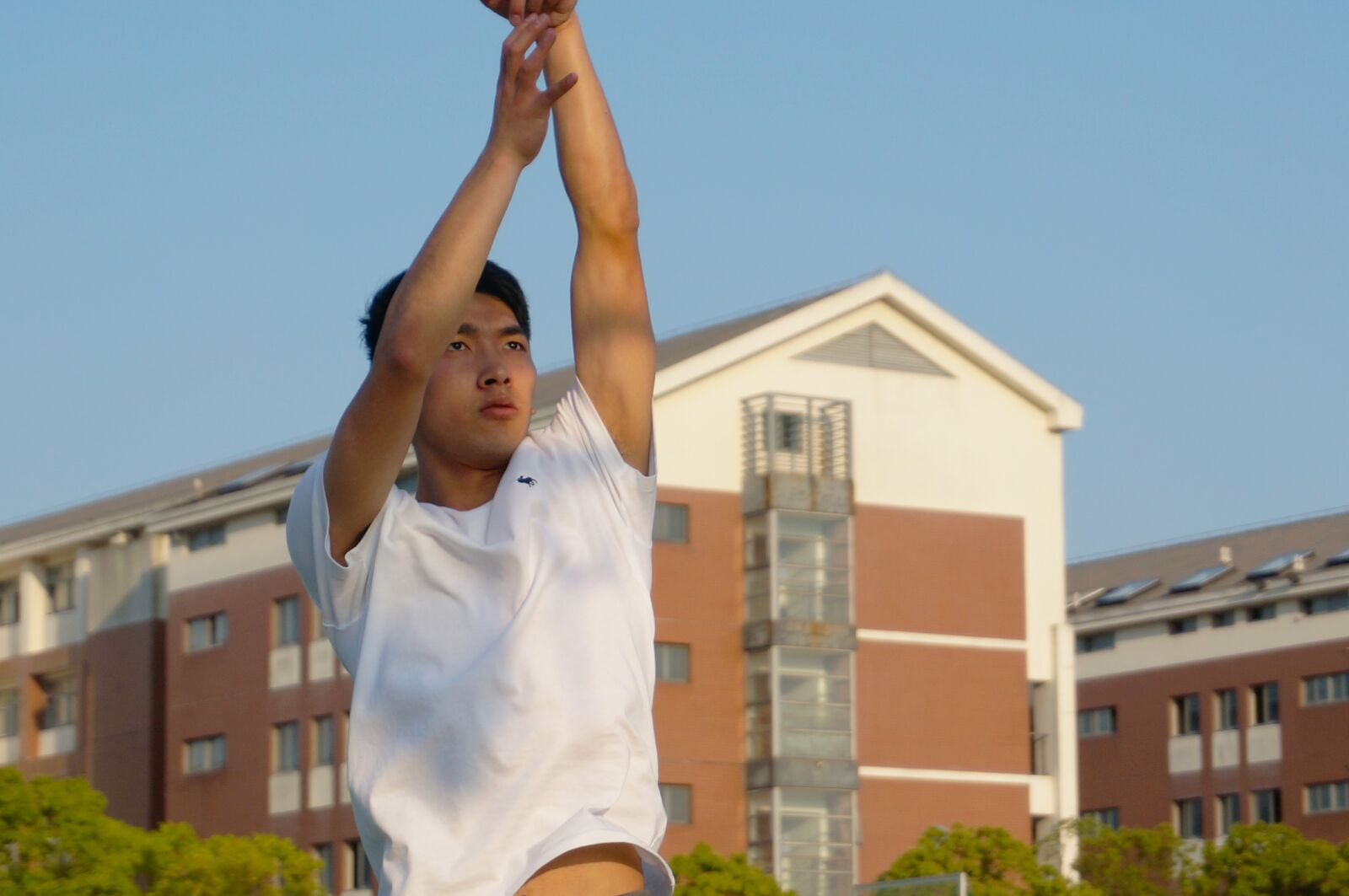 Sony Alpha NEX-5T sample photo. Handsome guy, focus, basketball photography
