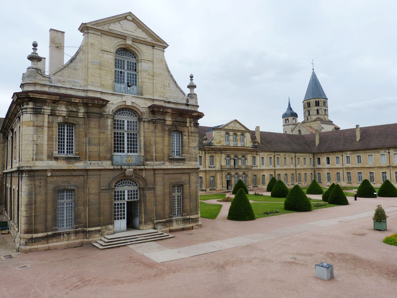 Panasonic Lumix DMC-FZ150 sample photo. Cluny, monastery, abbey photography