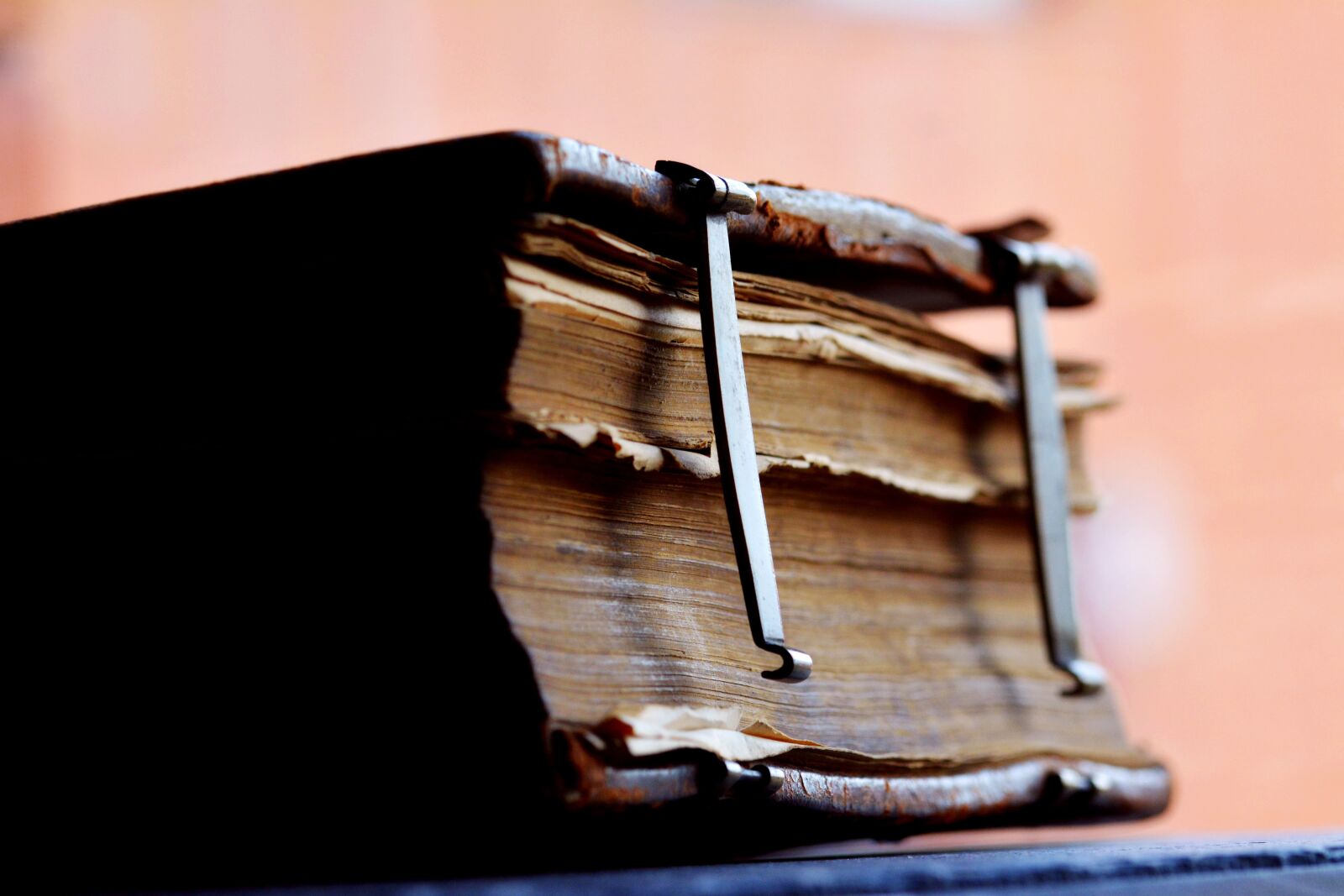 Nikon D5200 sample photo. Book, books, old photography