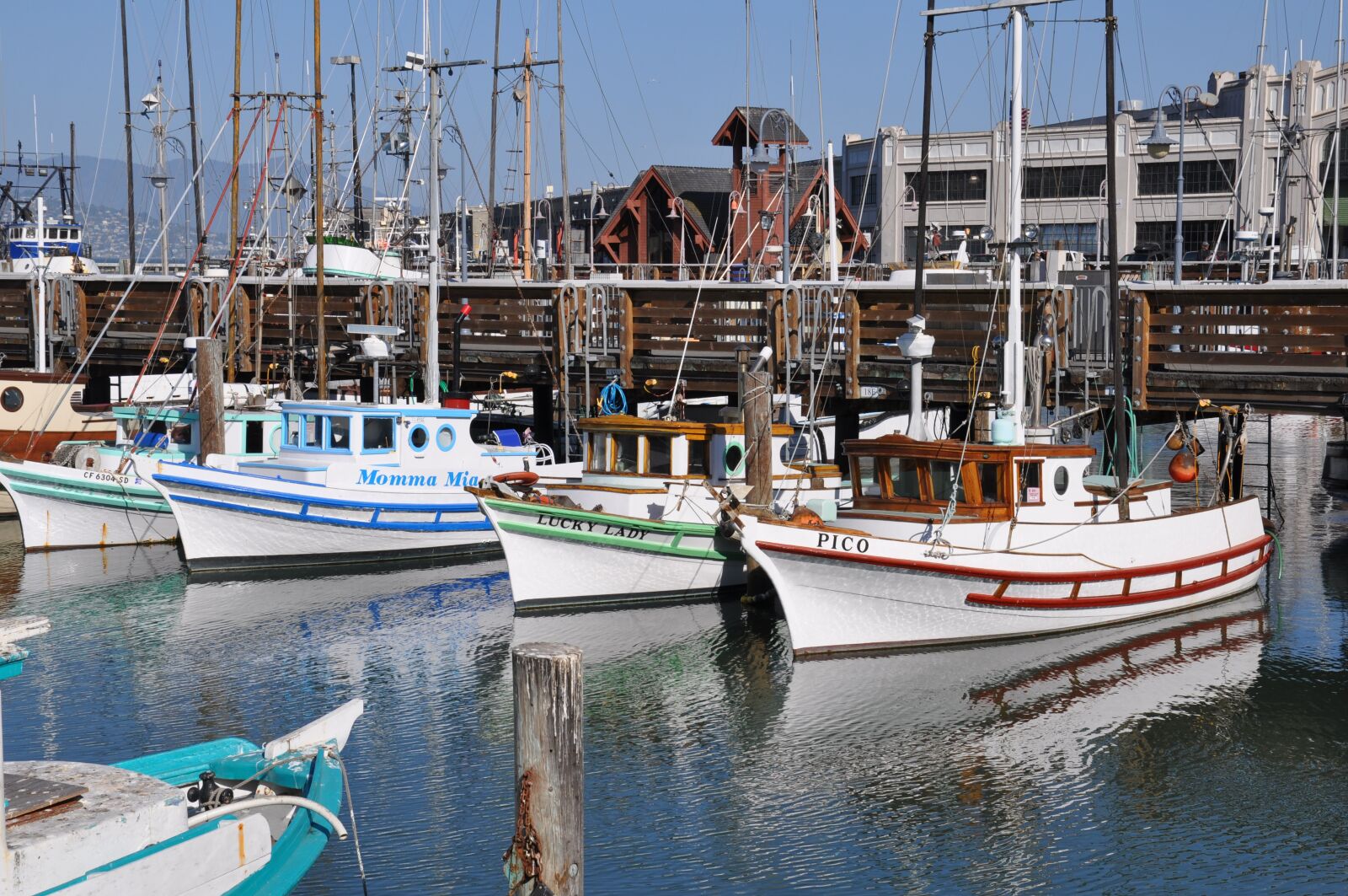 Nikon D90 sample photo. Boat, port, mooring photography