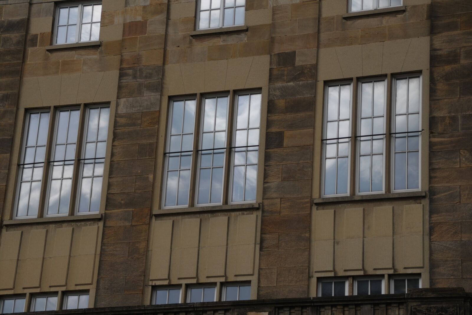Canon EOS 1000D (EOS Digital Rebel XS / EOS Kiss F) sample photo. Facade, university, freiburg photography