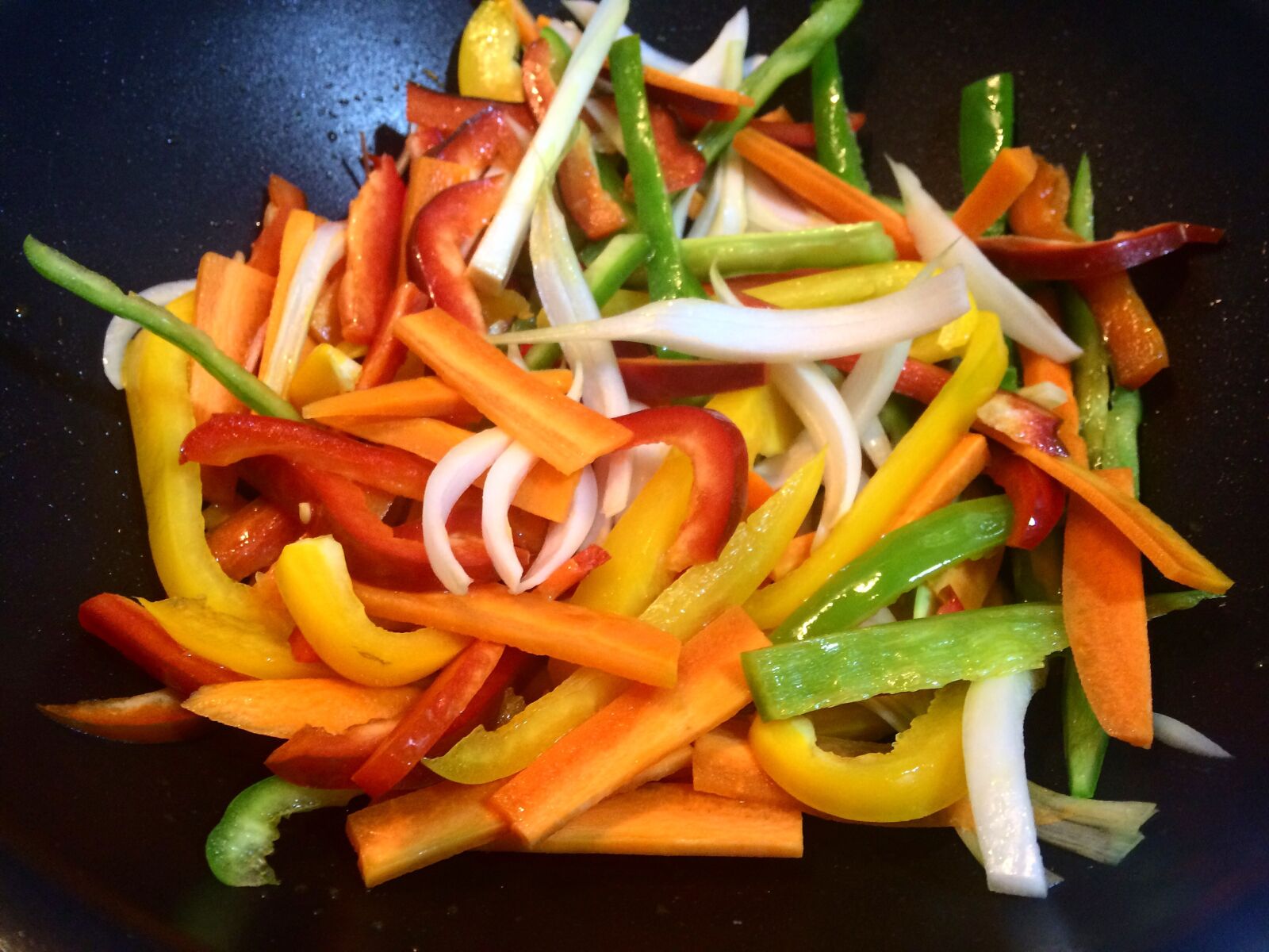 iPhone 5s back camera 4.15mm f/2.2 sample photo. Food, vegetables, colors photography