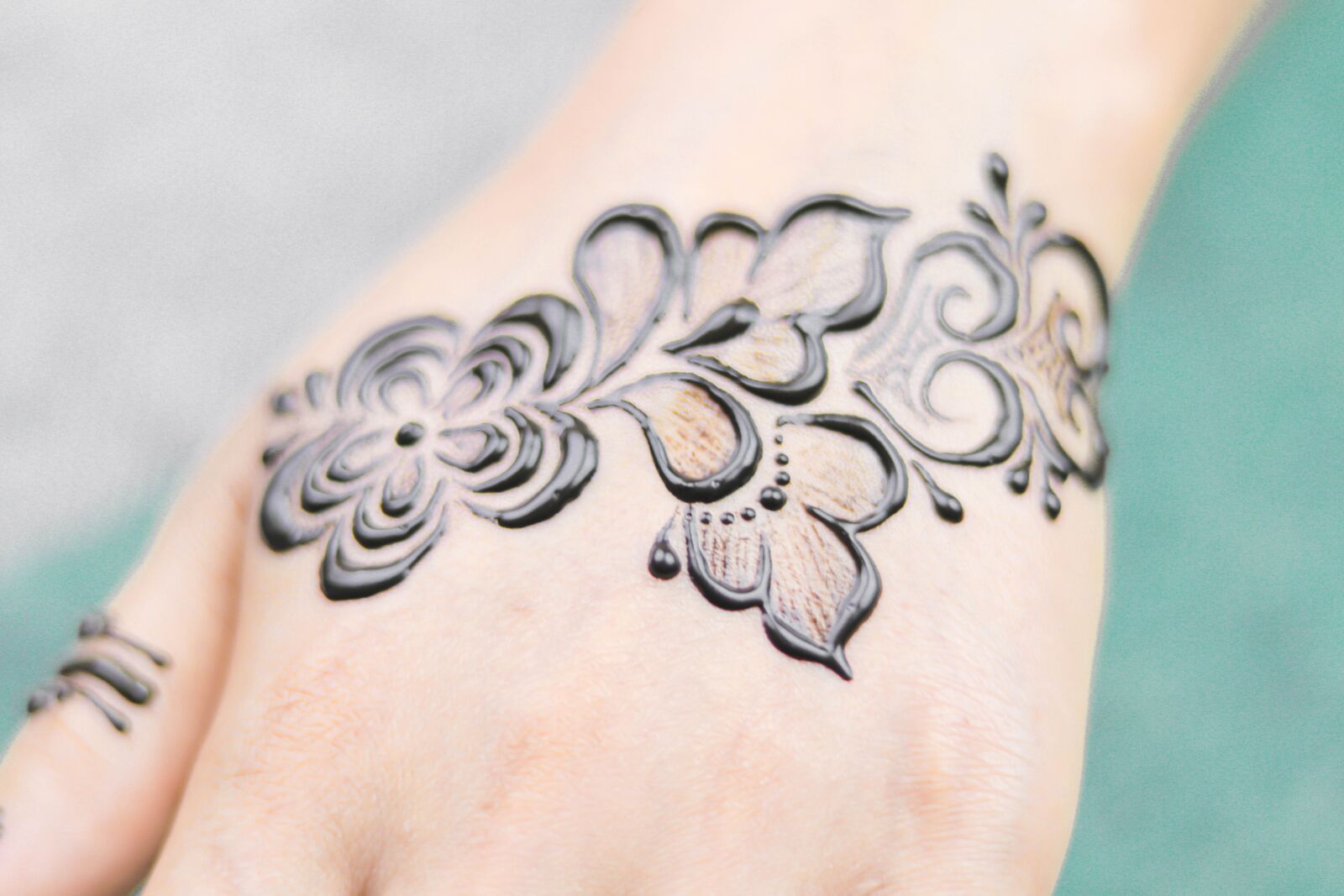 Canon EOS 80D sample photo. Mehendi, drawing, wedding photography