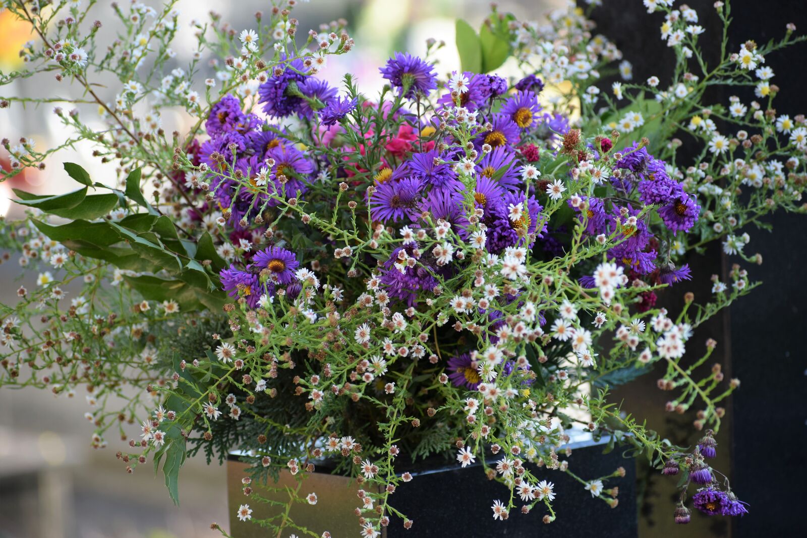 Nikon D3300 sample photo. Flower decoration, vase, gravestone photography