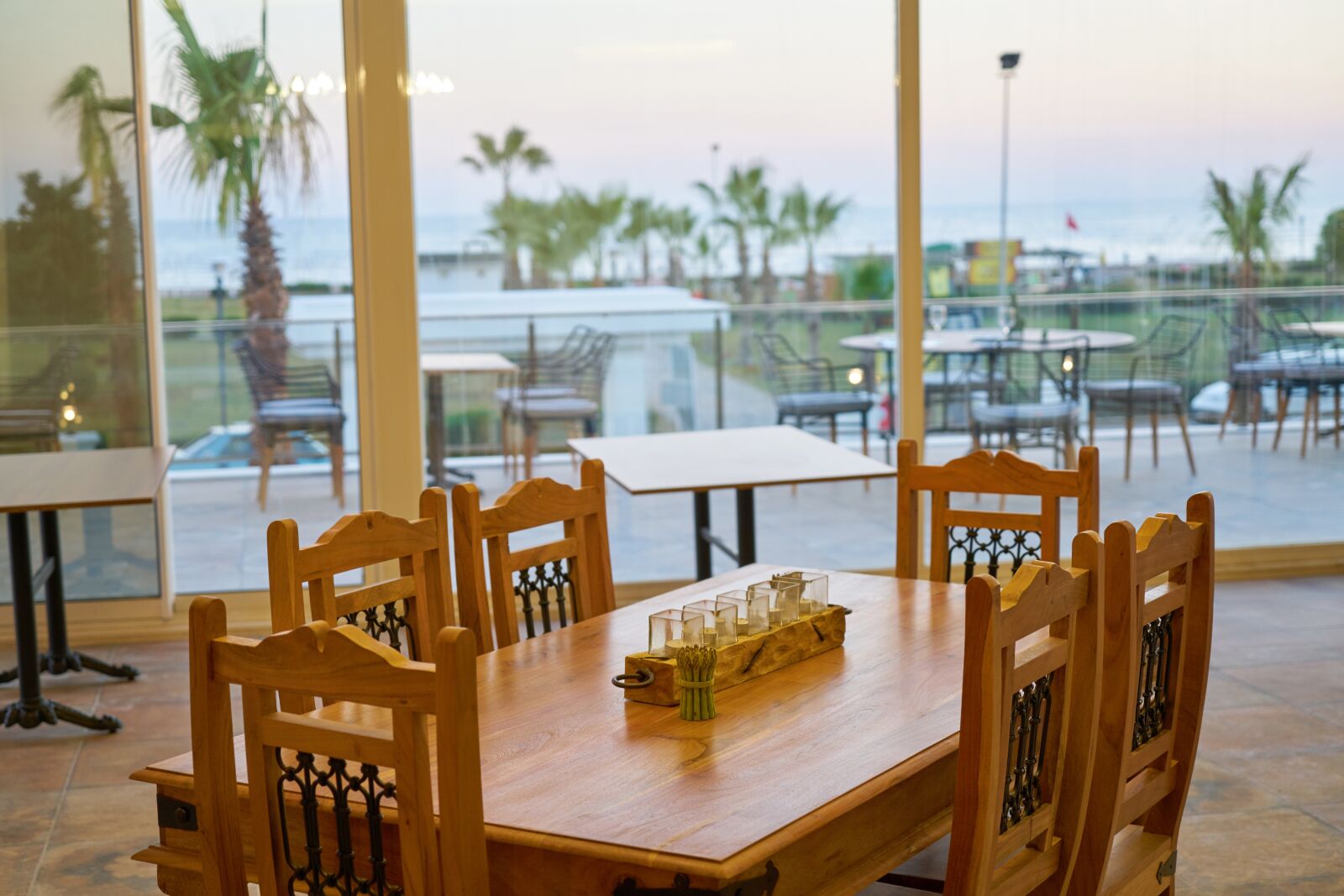 Sony a7R II sample photo. Hotel, holiday, table photography
