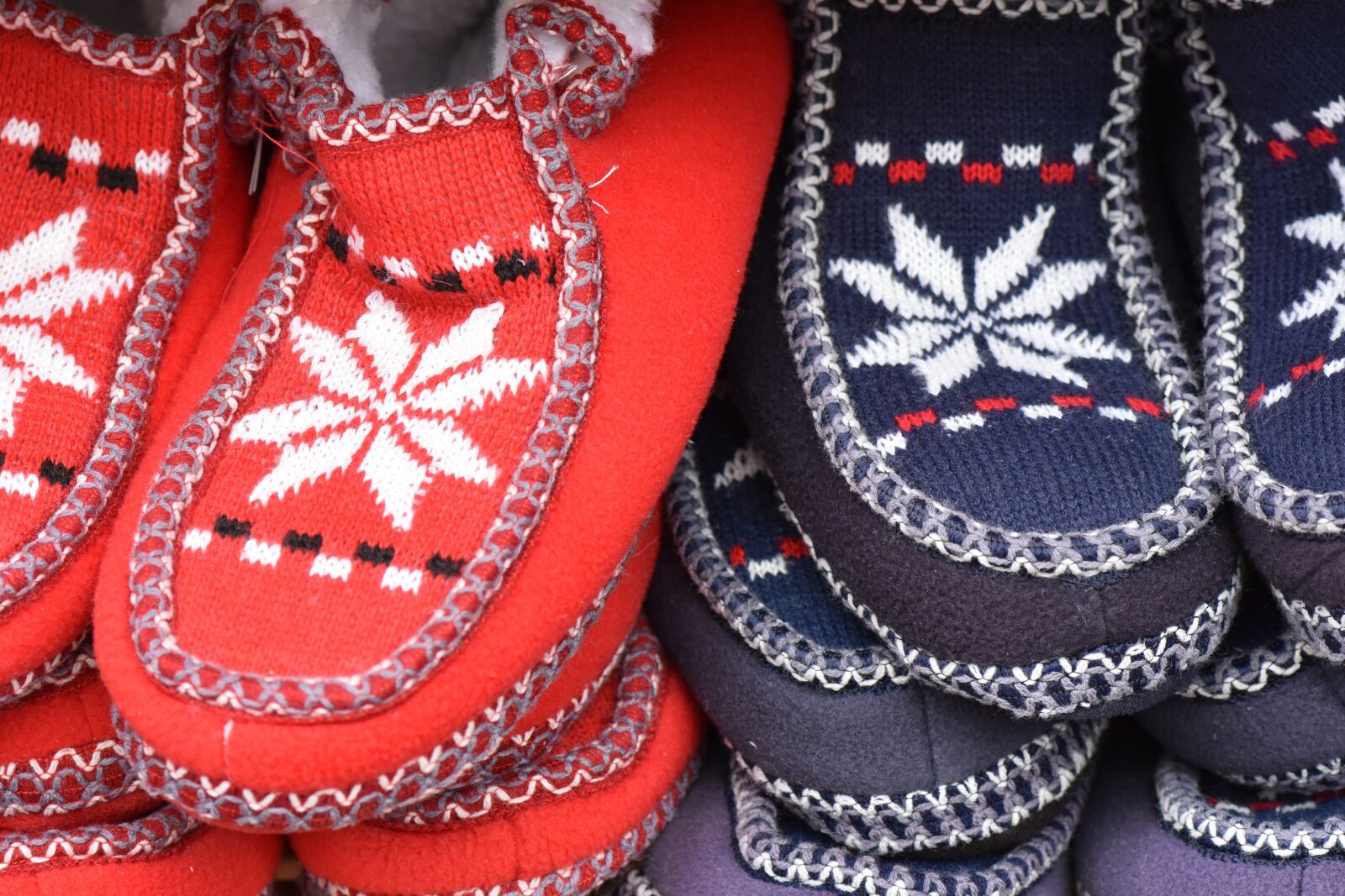 Nikon D7200 sample photo. Slippers, cold, winter photography