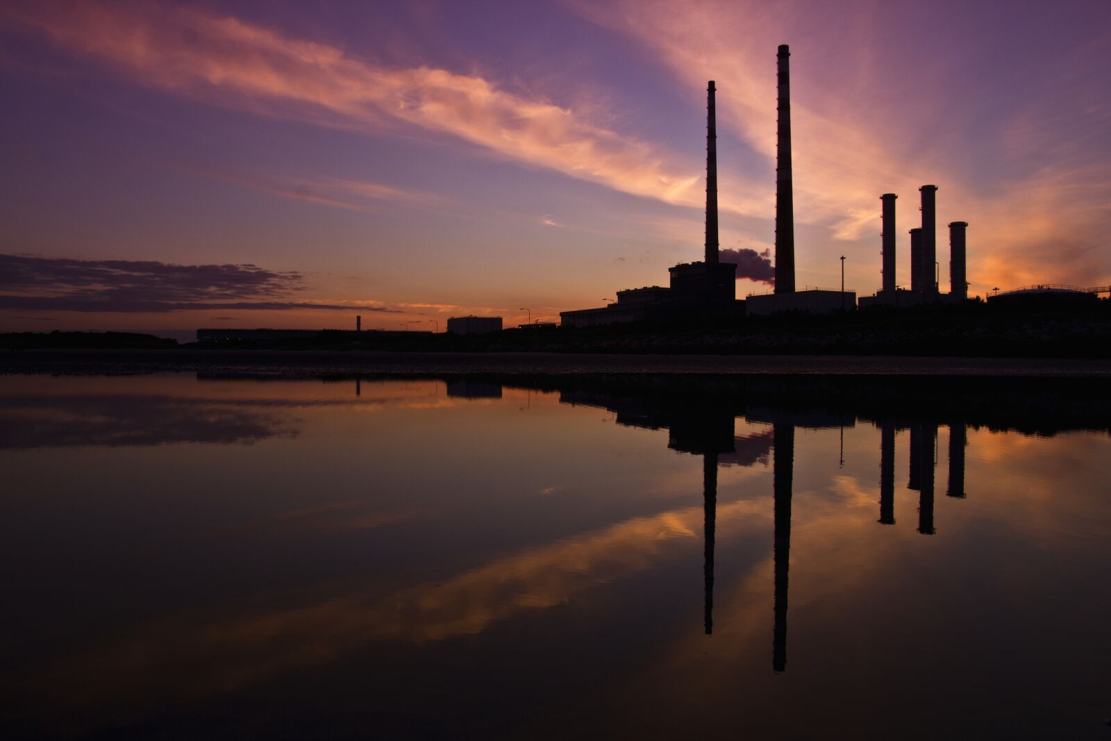 Canon EOS 60D + Tokina AF-X Pro 16-50mm F2.8 DX sample photo. Industry, chimneys, dublin photography