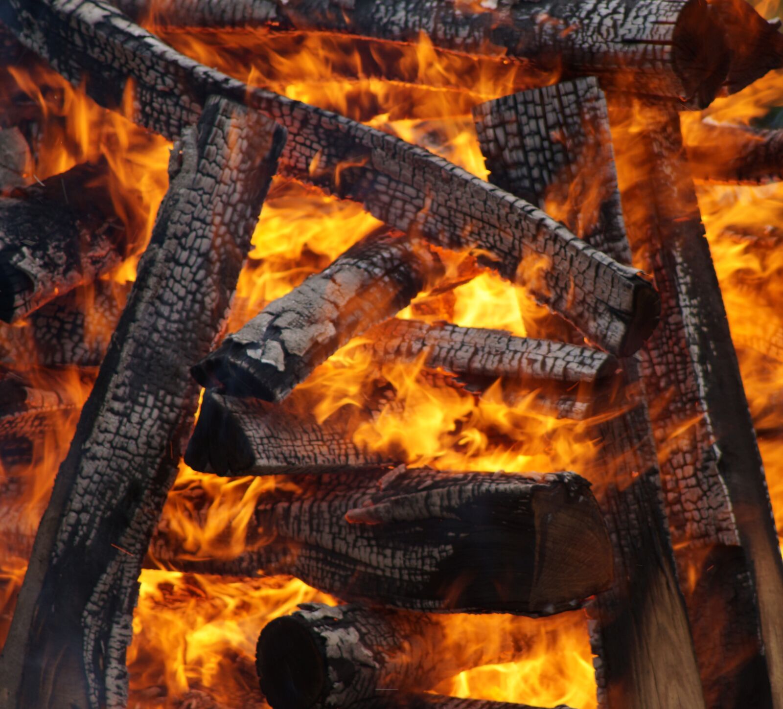 Sony SLT-A57 sample photo. Embers, fire, hot photography